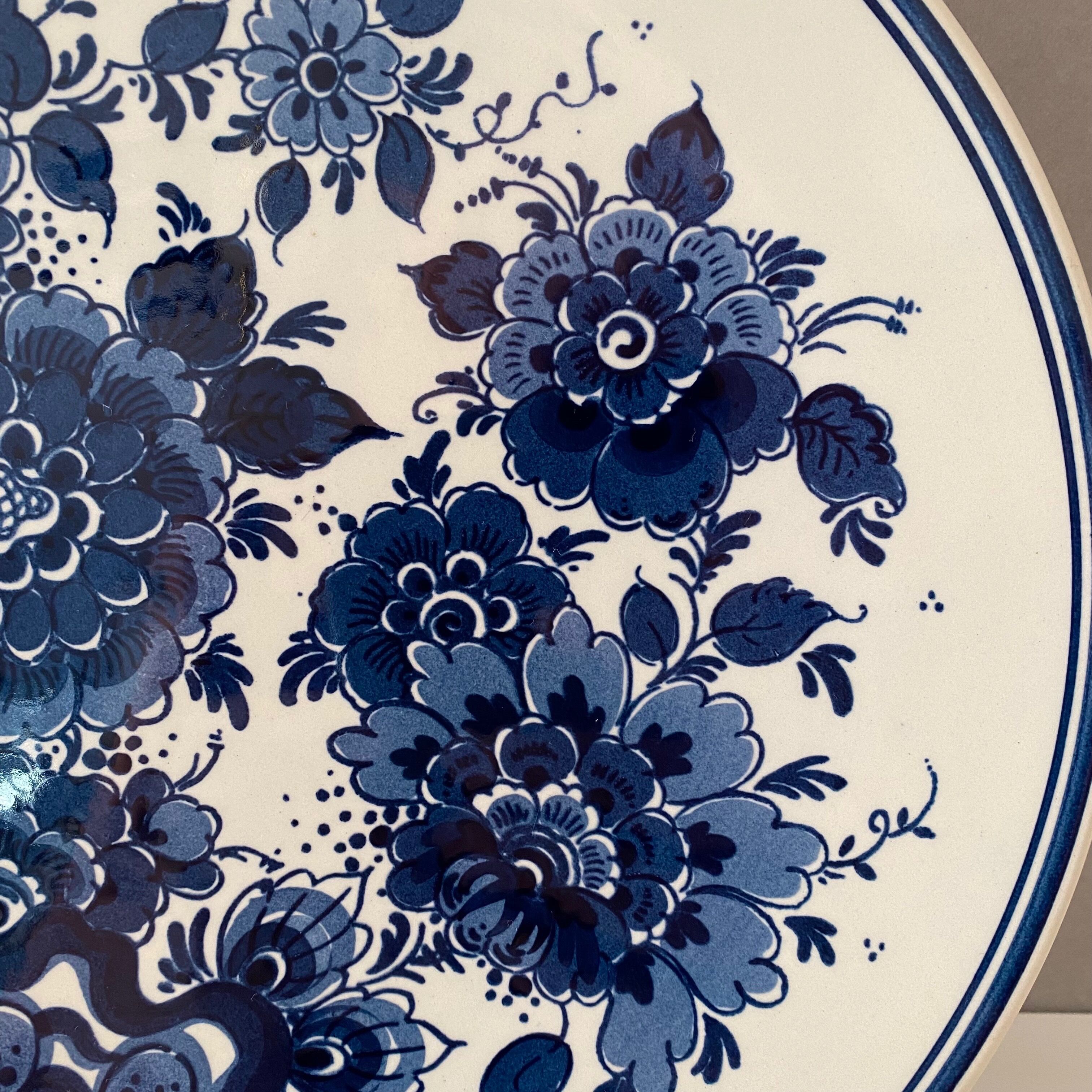 Delft Blue Wall Plate, Retro Cottage Blue White, Hand Painted, Royal Goedewaagen The Netherlands