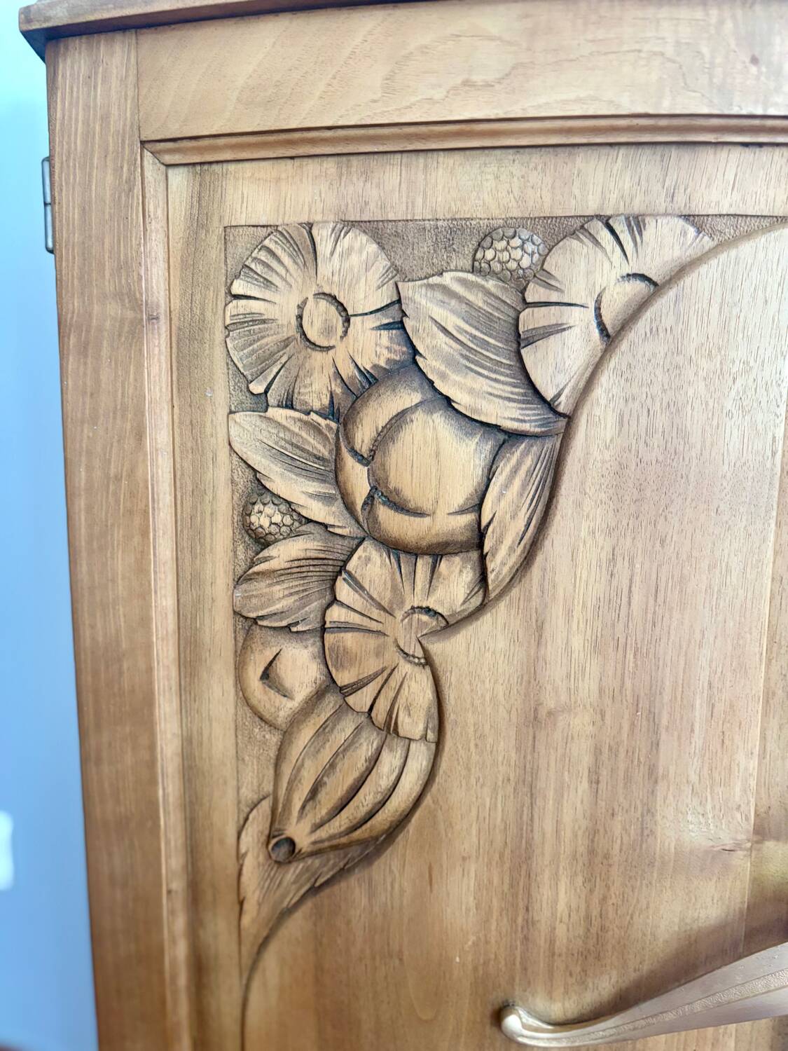 Buffet art déco en chêne massif