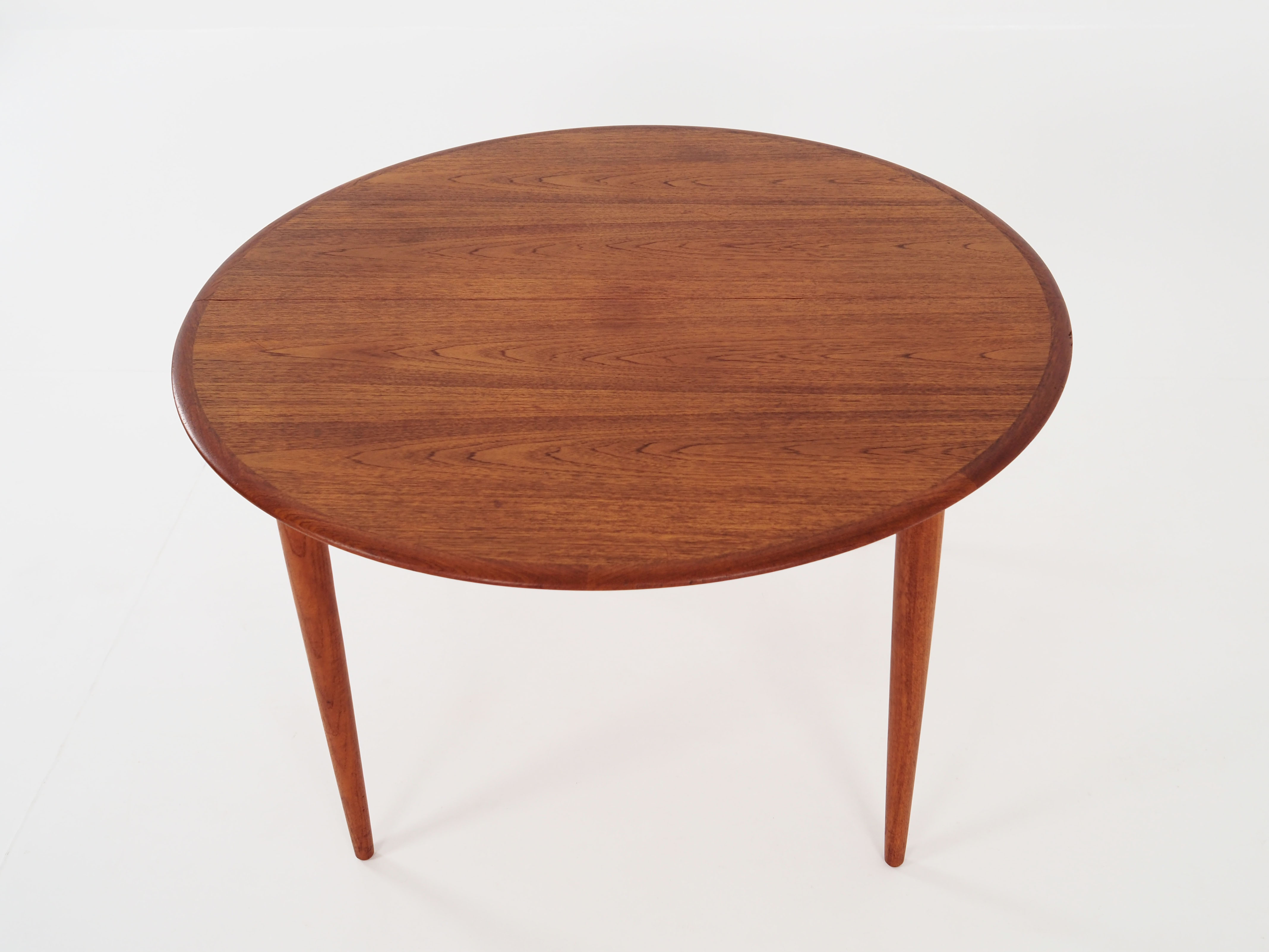Round folding table, 1970s design