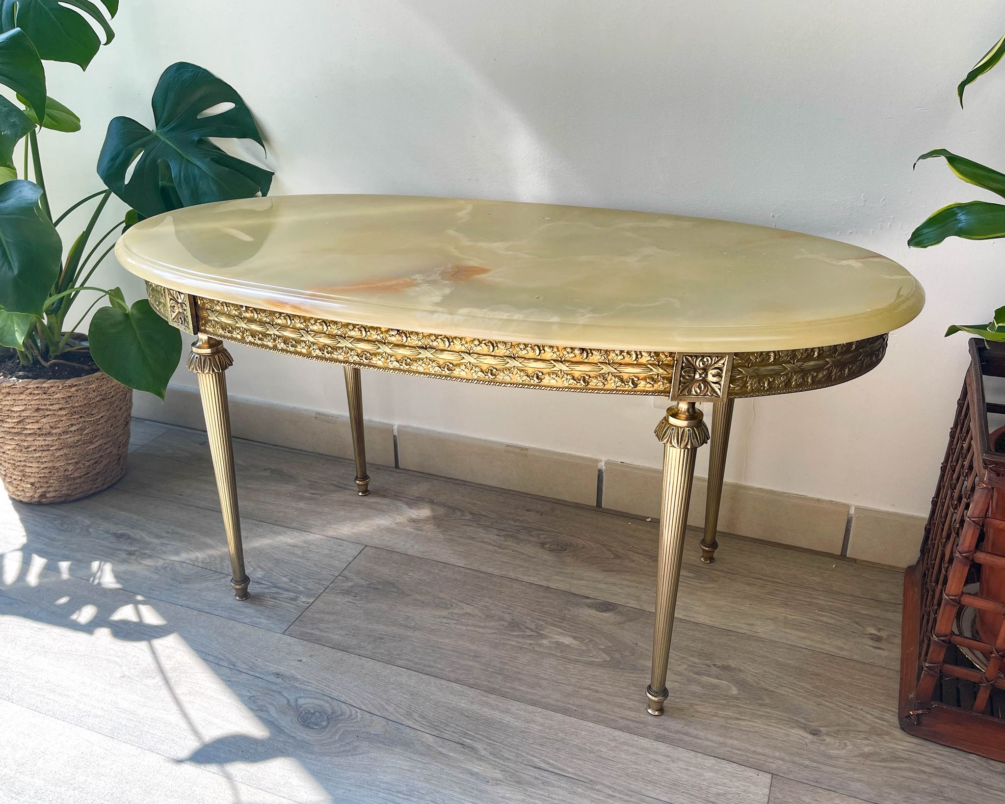 Table basse en marbre et bronze style Néoclassique