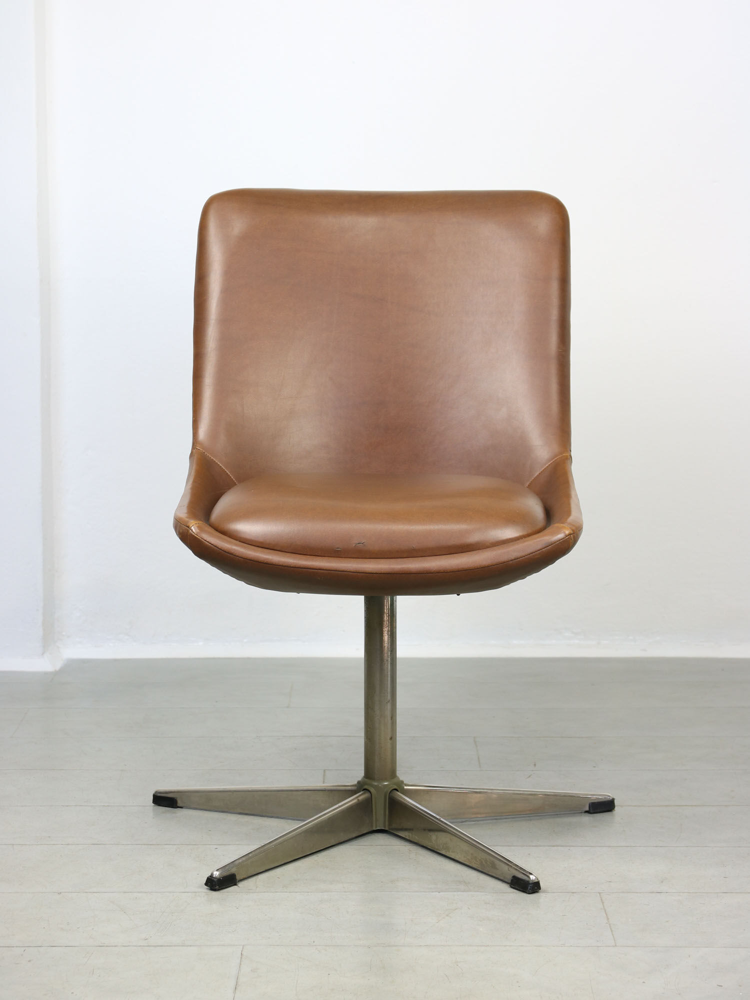 Mid-century Brown Leatherette Swivel Chair from Stol