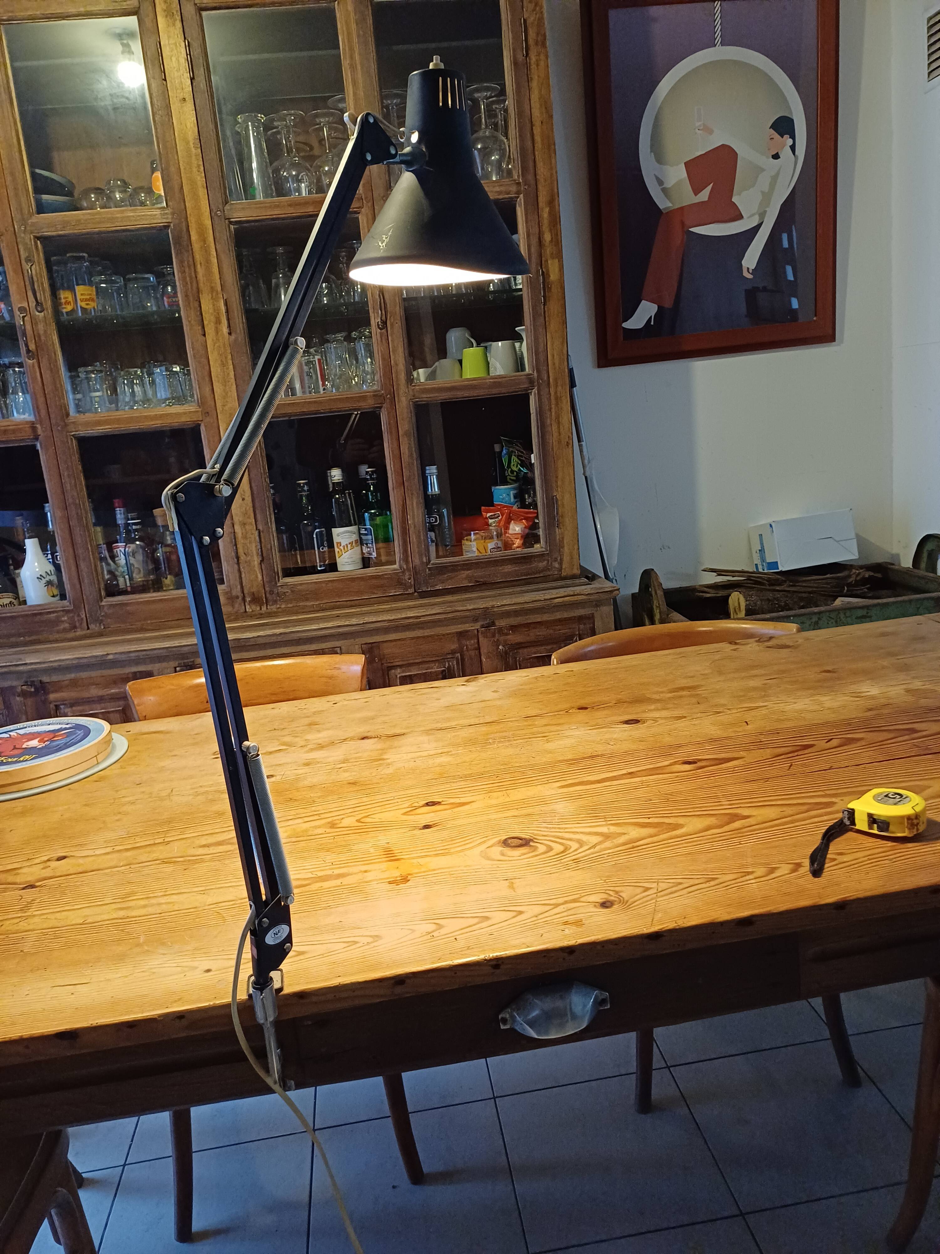 Lampe d'architecte en métal noir