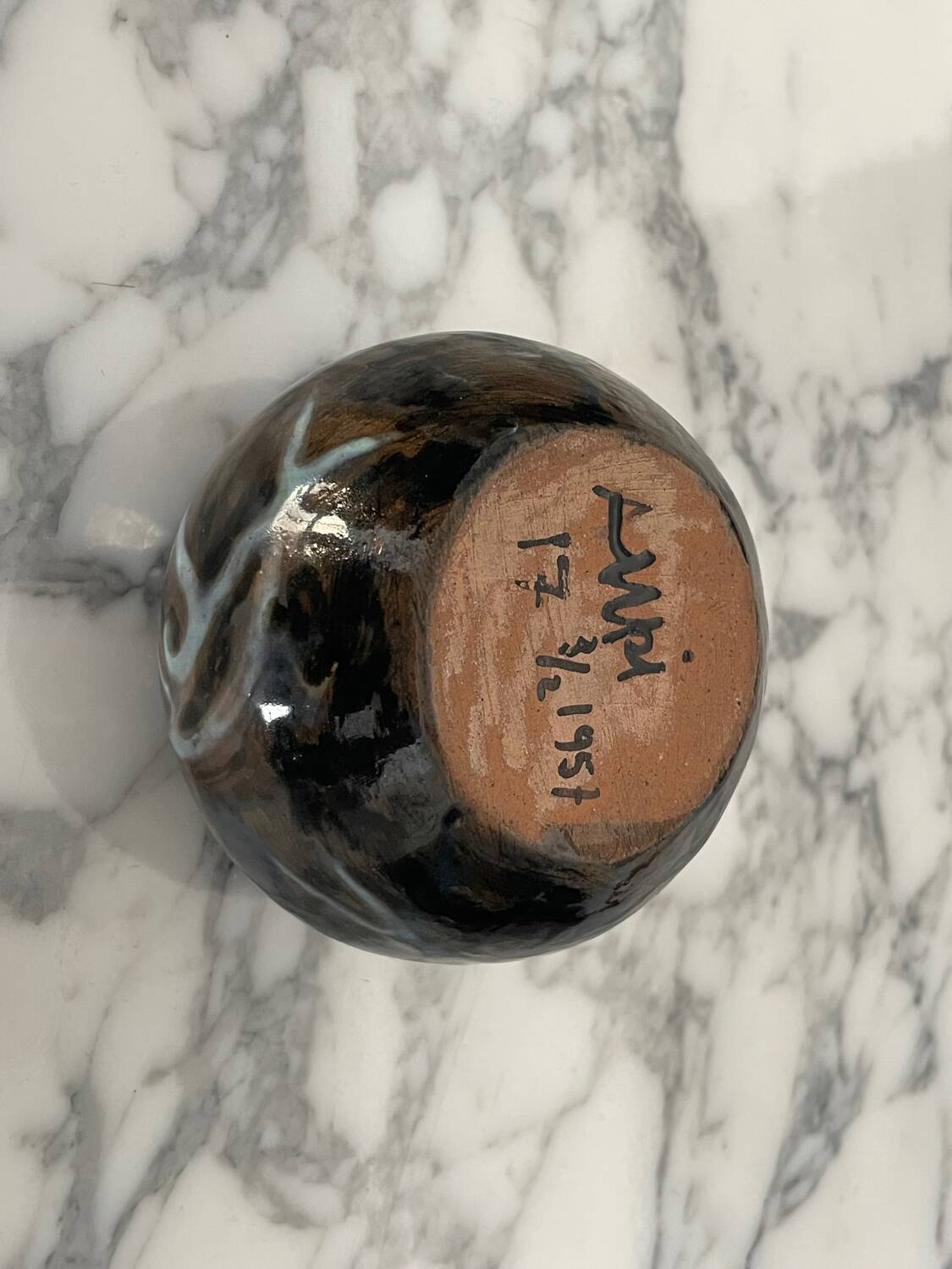 Small bowl signed AWpi 1957