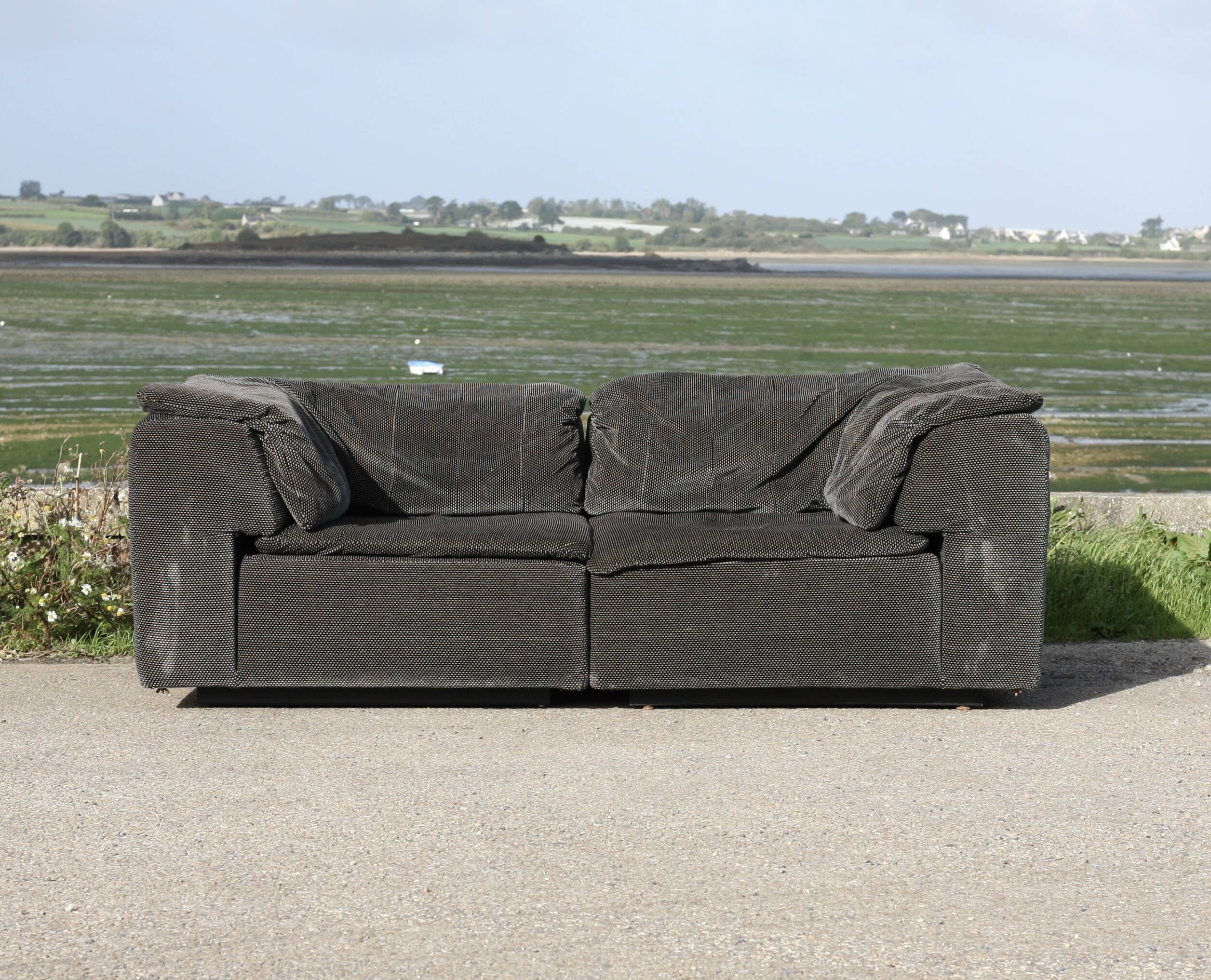 Hans Hopfer, Player sofa, Roche Bobois, 1972, composed of 2 modules.