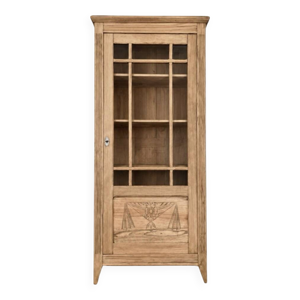 Armoire vitrée parisienne