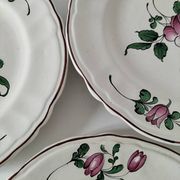 Trio d’assiettes anciennes peintes à la main