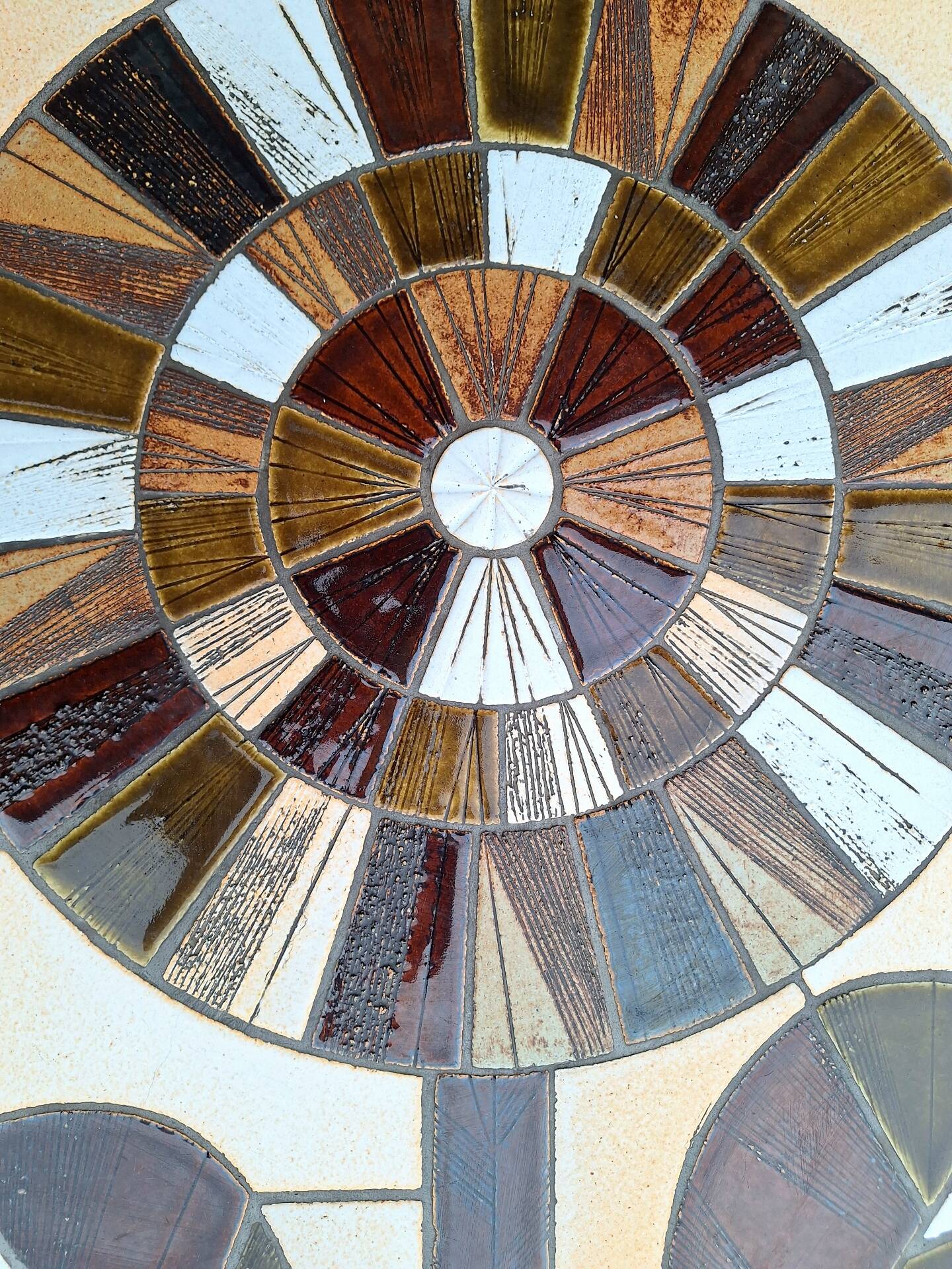 Roger Capron, vintage coffee table with ceramic top, design furniture.