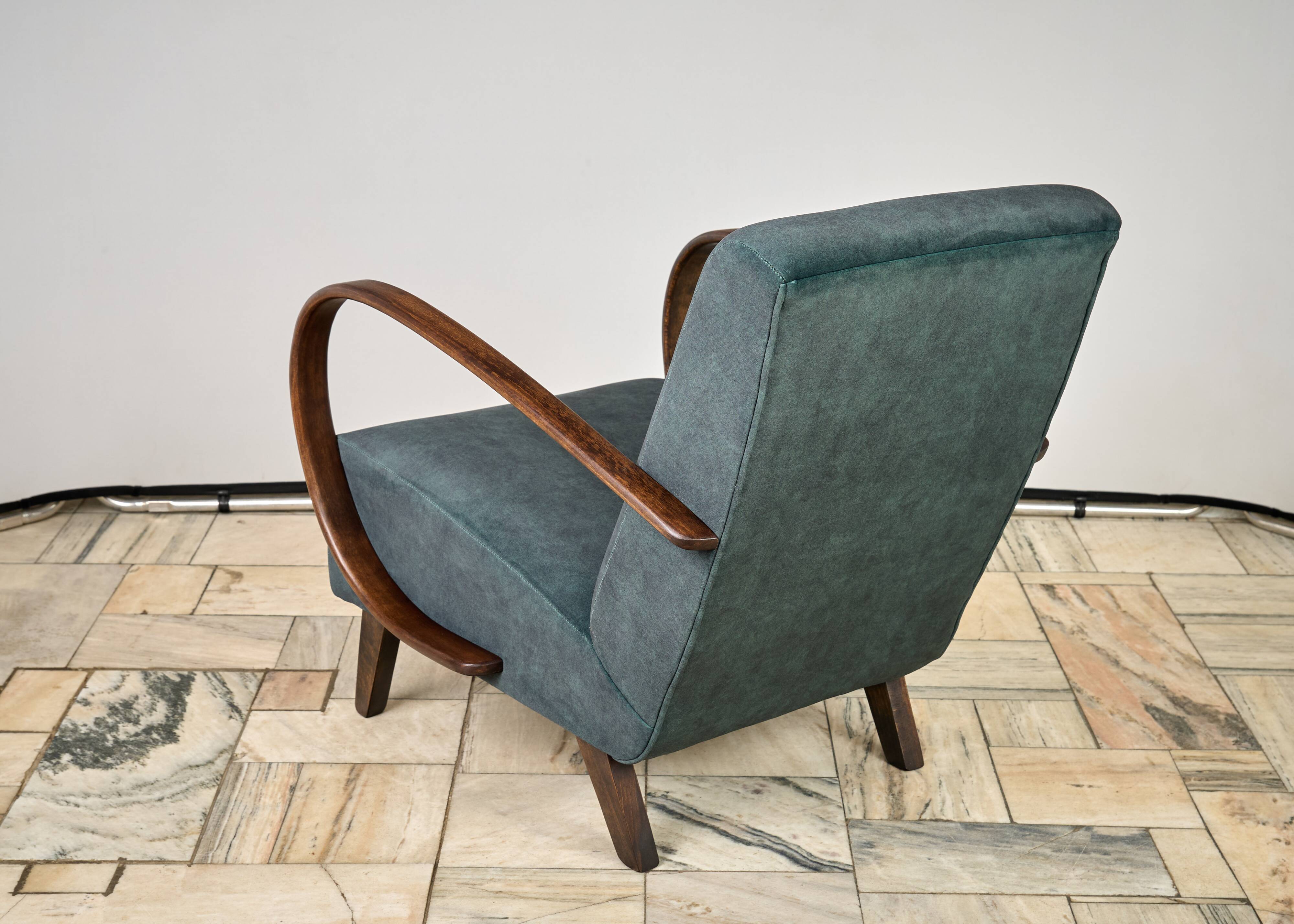 H 410 armchair designed by Jindrich Halabala, Czechoslo