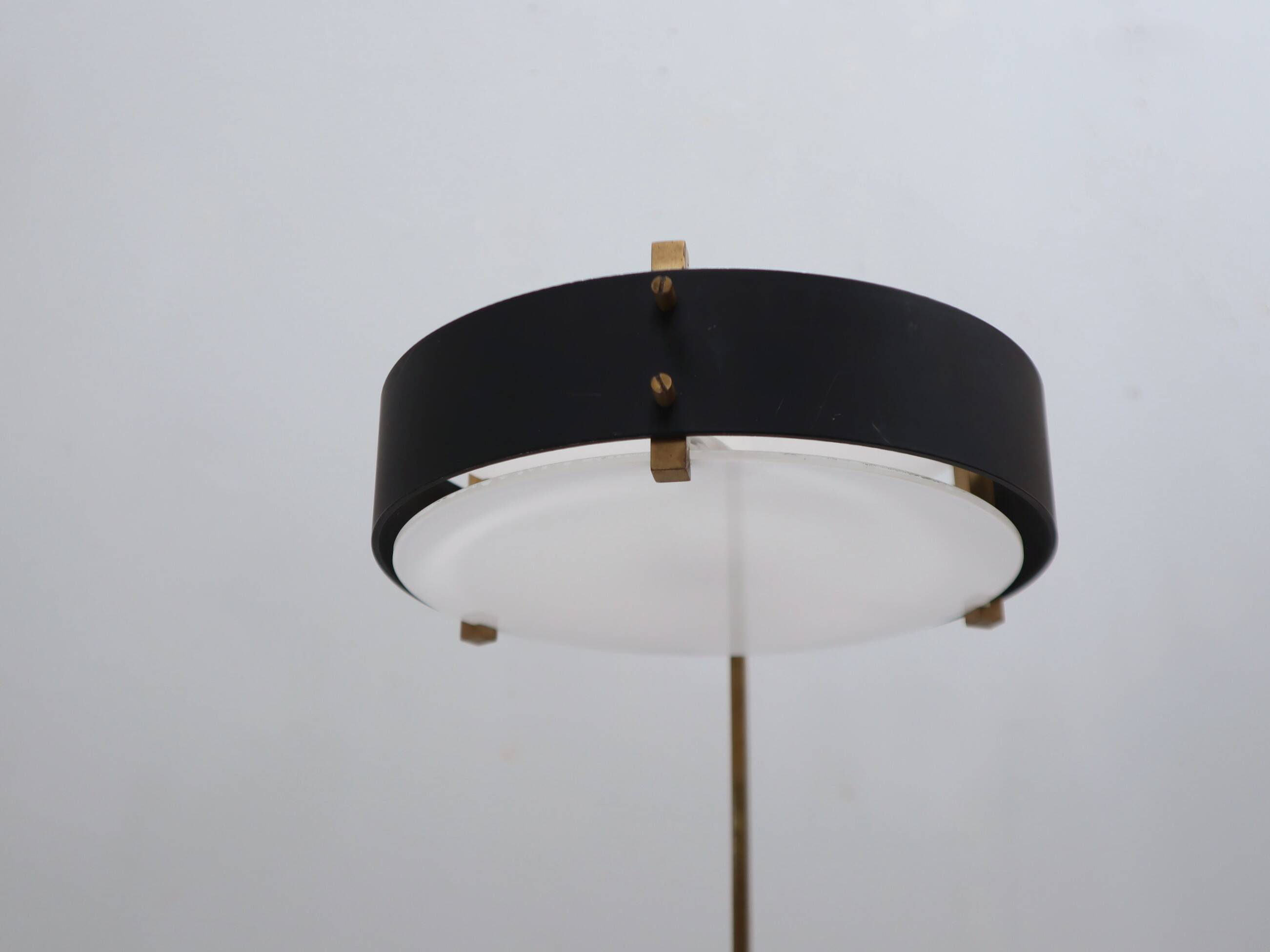 Lampe de table O-Luce rare de milieu de siècle Tito Agnoli années 1950