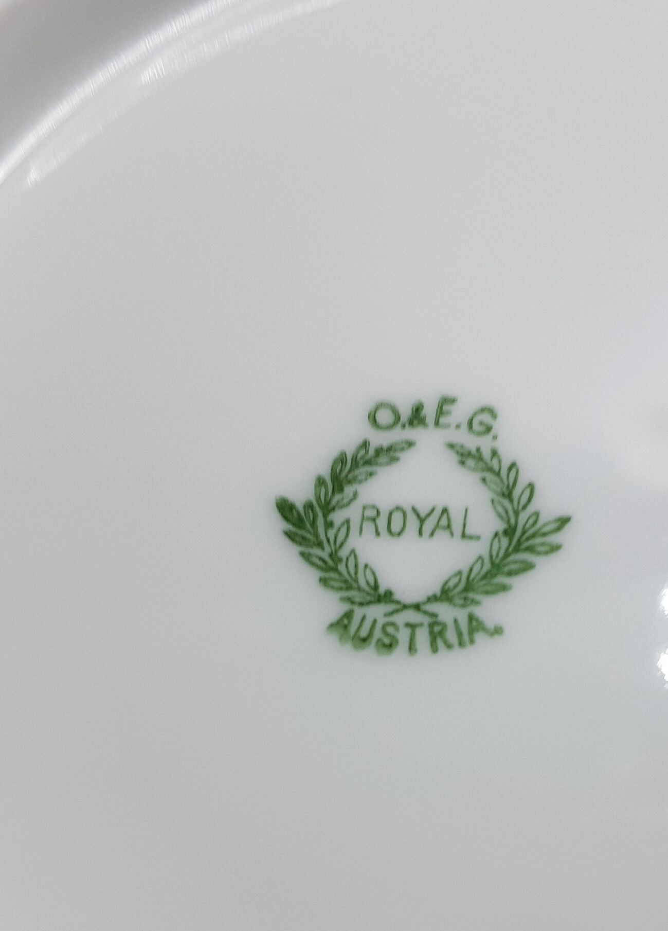 Set of 3 dessert plates o & eg royal austria barbeaux decor 1884-1918