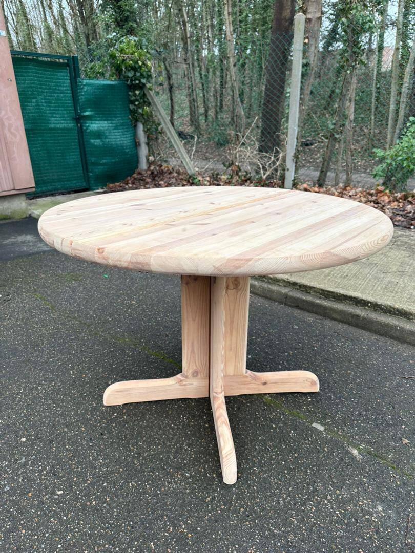 Extendable round dining table Rainer Daumiller for Hirtshals Sawaerk 185