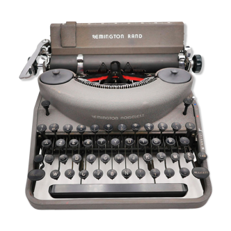 Remington Noiseless Typewriter Grey Revised Ribbon New