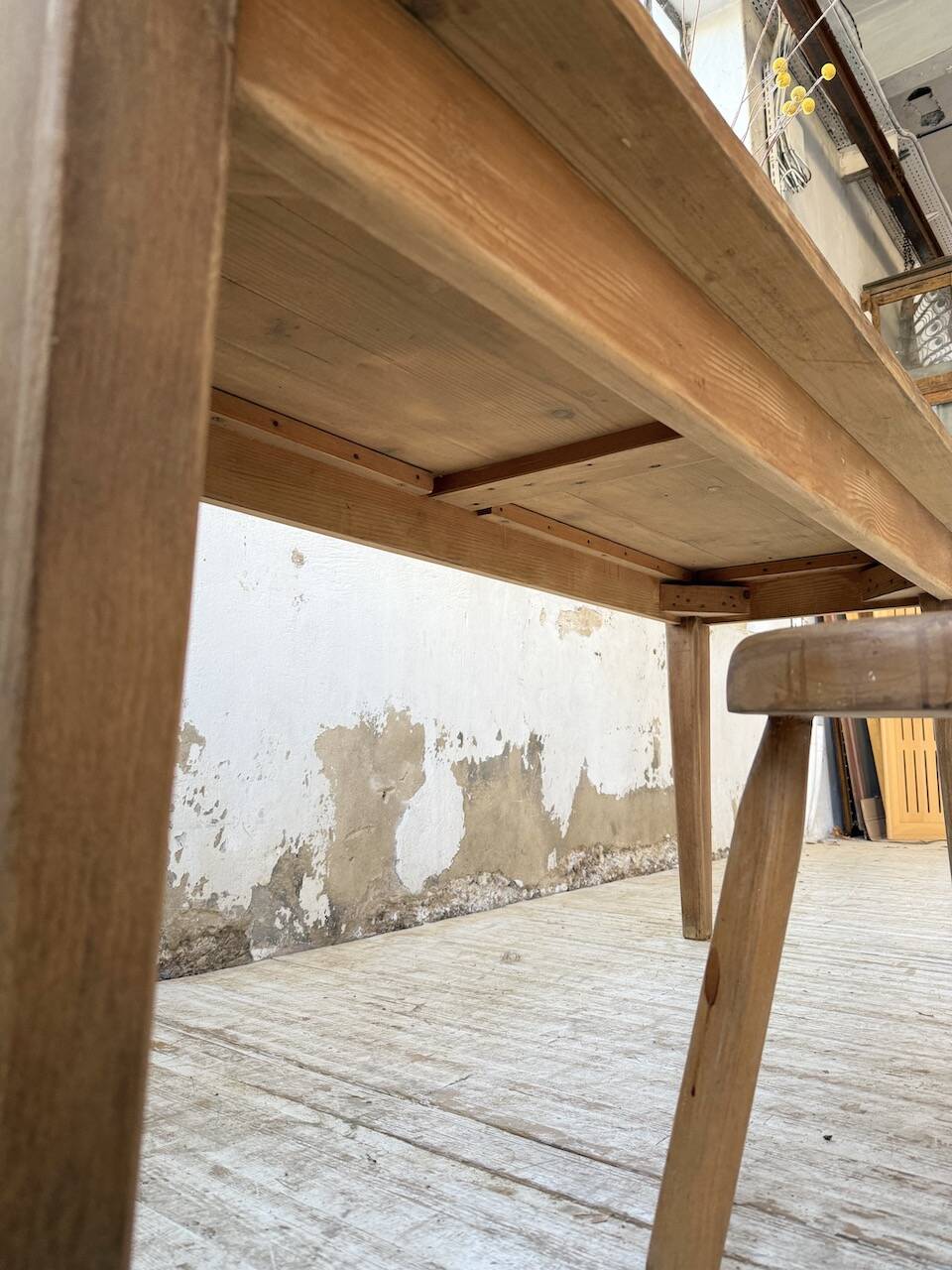 Table de ferme en pin et chêne
