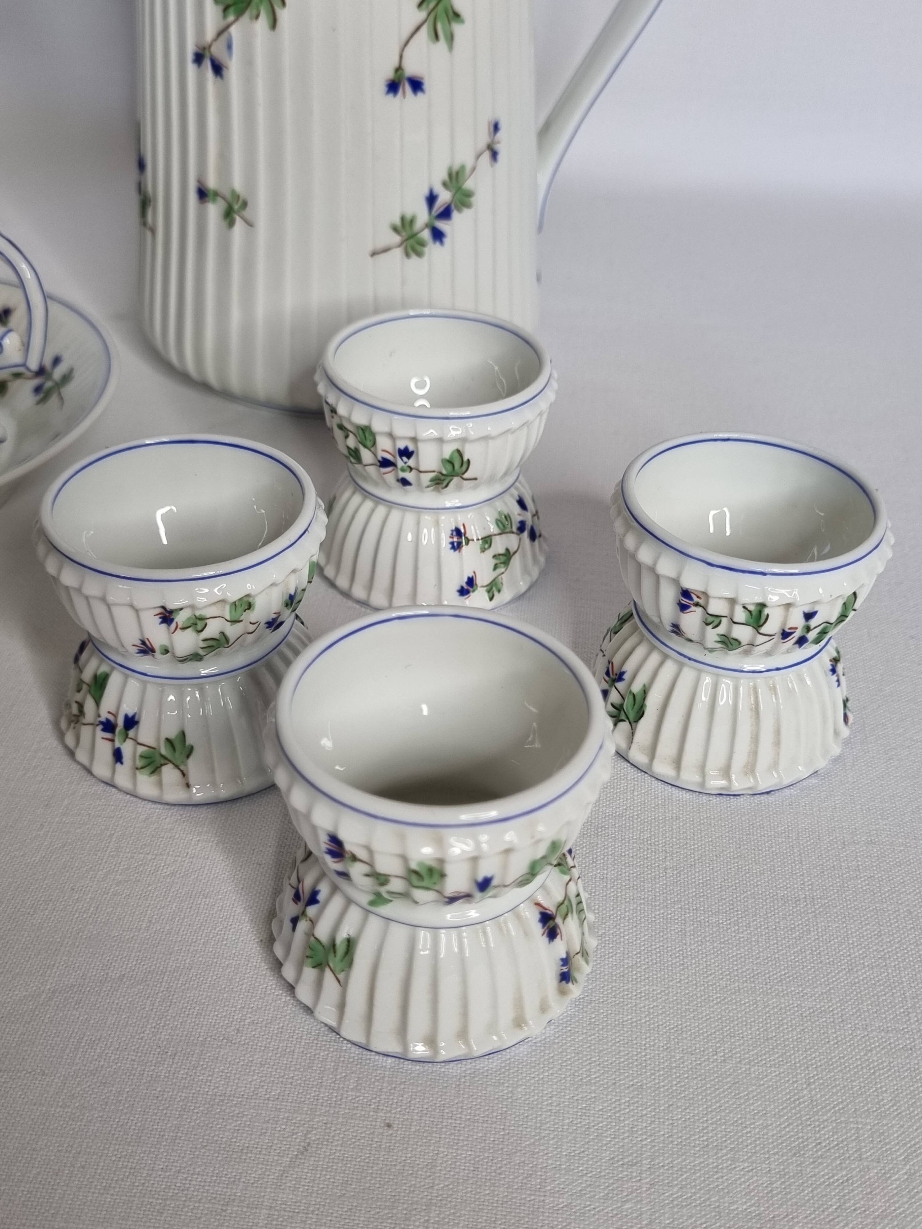 Pillivuyt & Cie breakfast service – 1900, 13 pieces, floral model