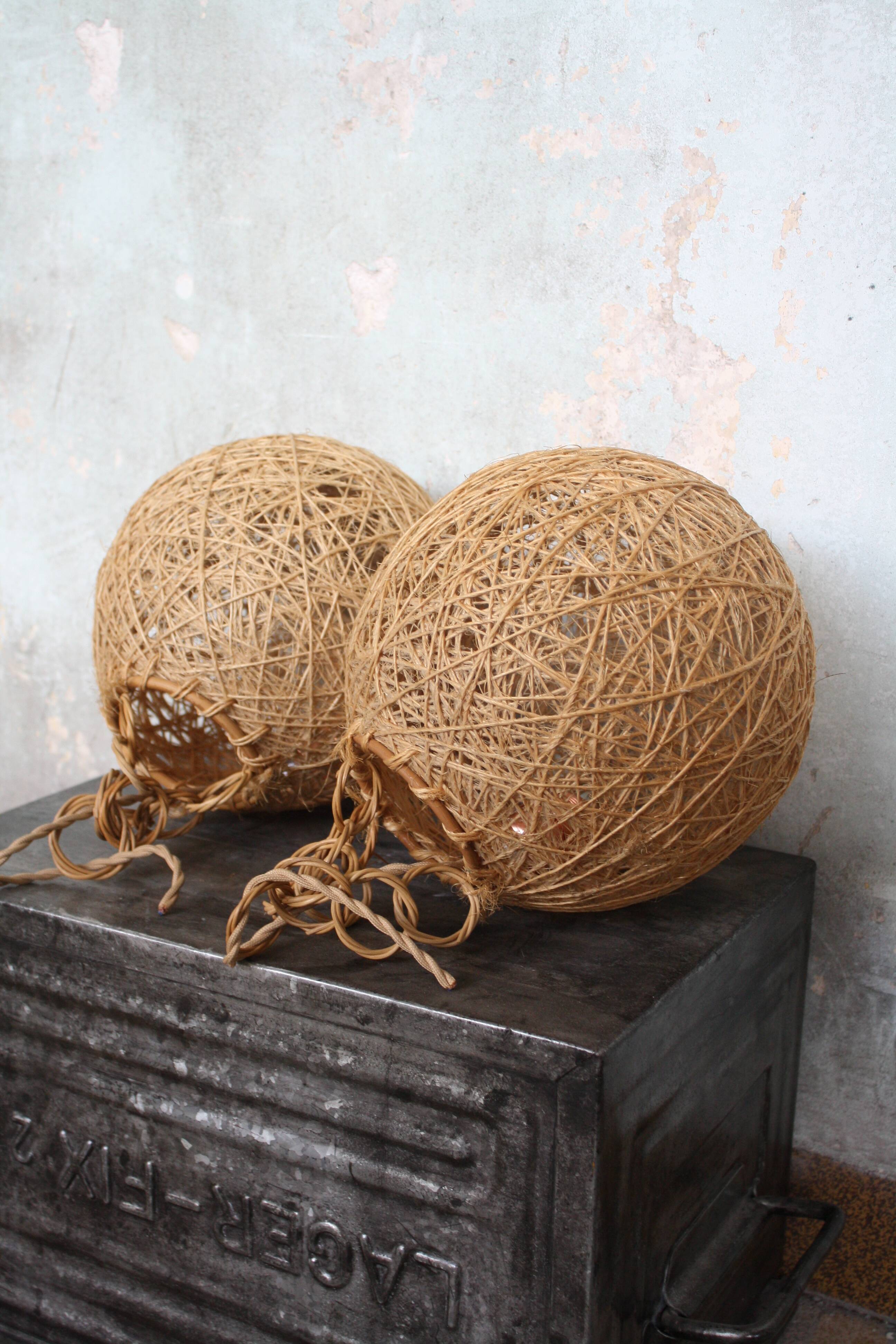 Set of 2 rattan and rope suspensions