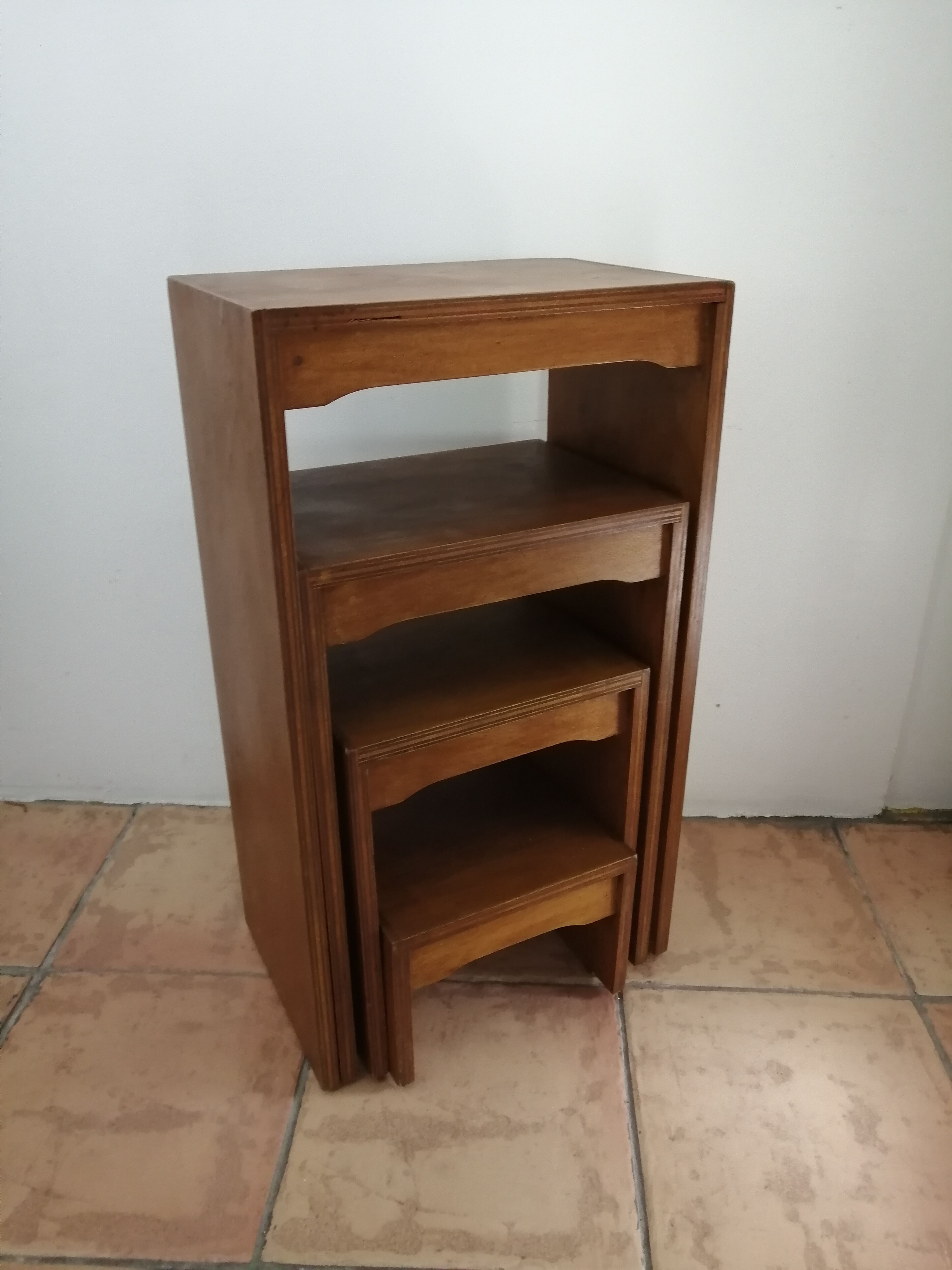 Nesting tables or stools from the 60s/70s