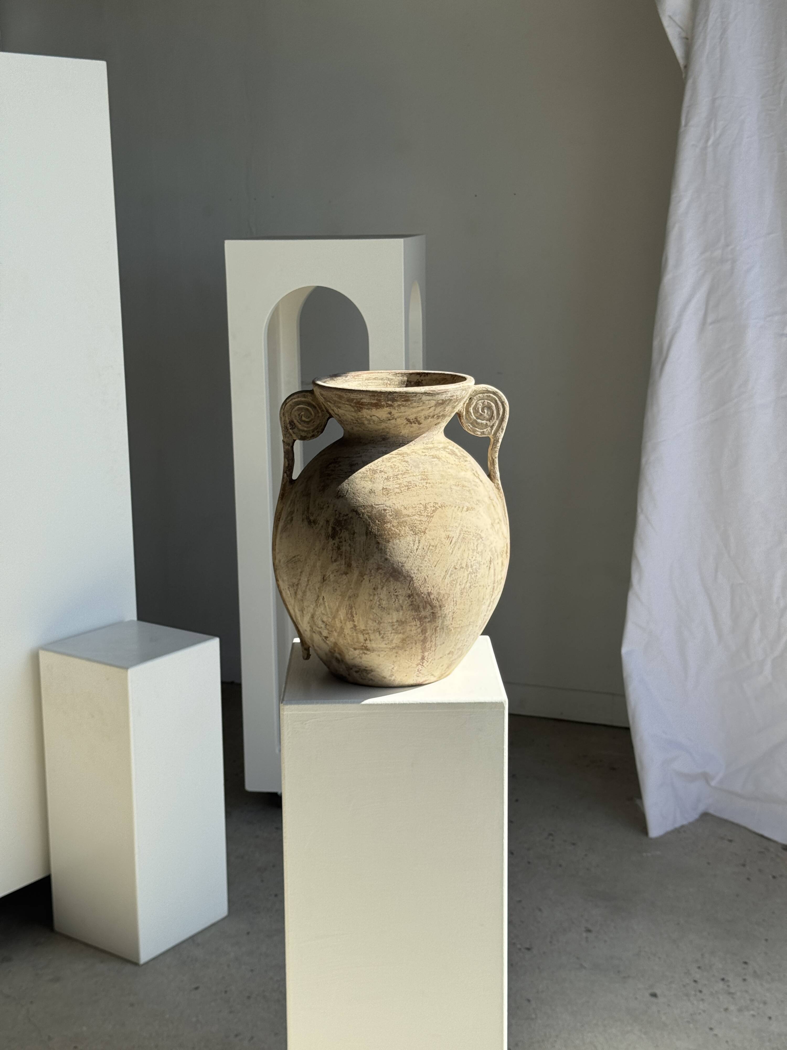 Large cream vase with double spiral handles in antique style, made of terracotta, H42 D3.
