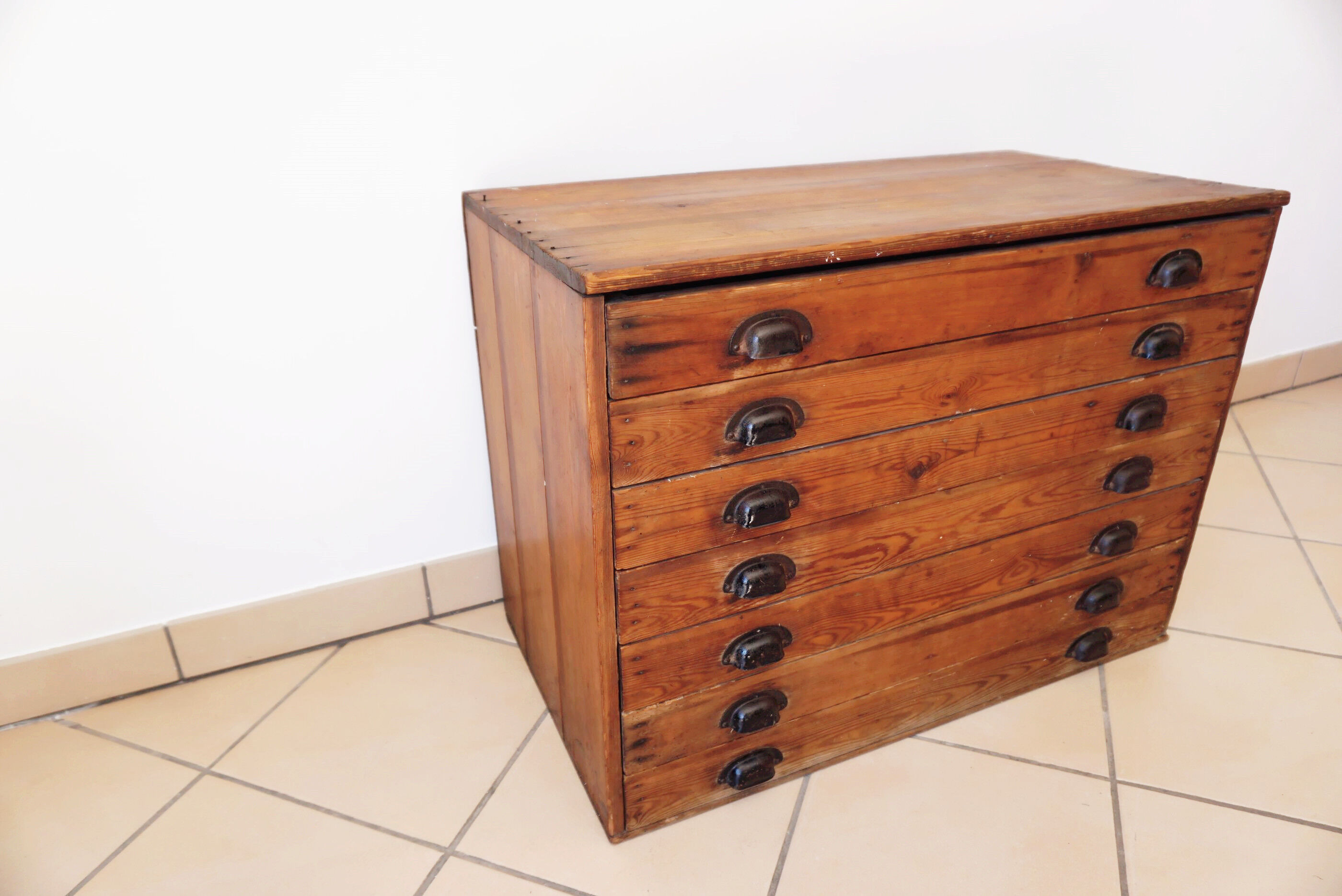 Furniture old business