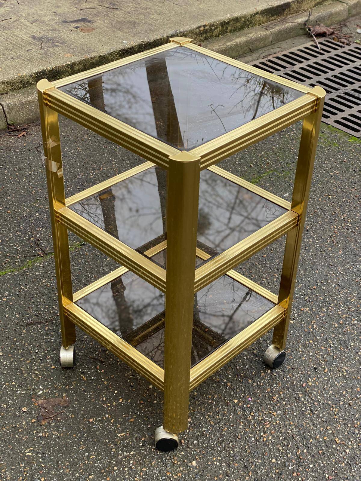Vintage Hollywood Regency dessert table in gilded brass from the 1960s.
