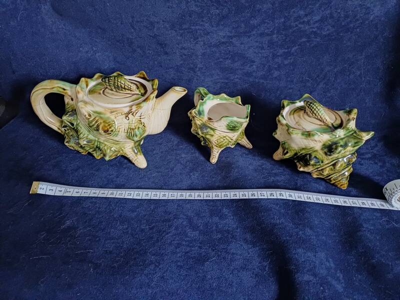Tea/coffee service in majolica, 1950s/60s.