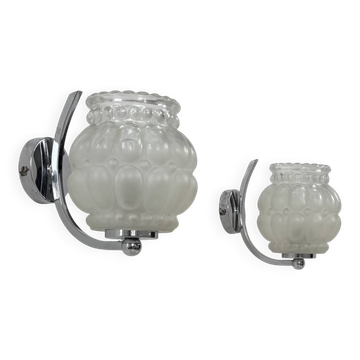 Paire d'appliques vintage métal chromé et verre bullé, France, 1950