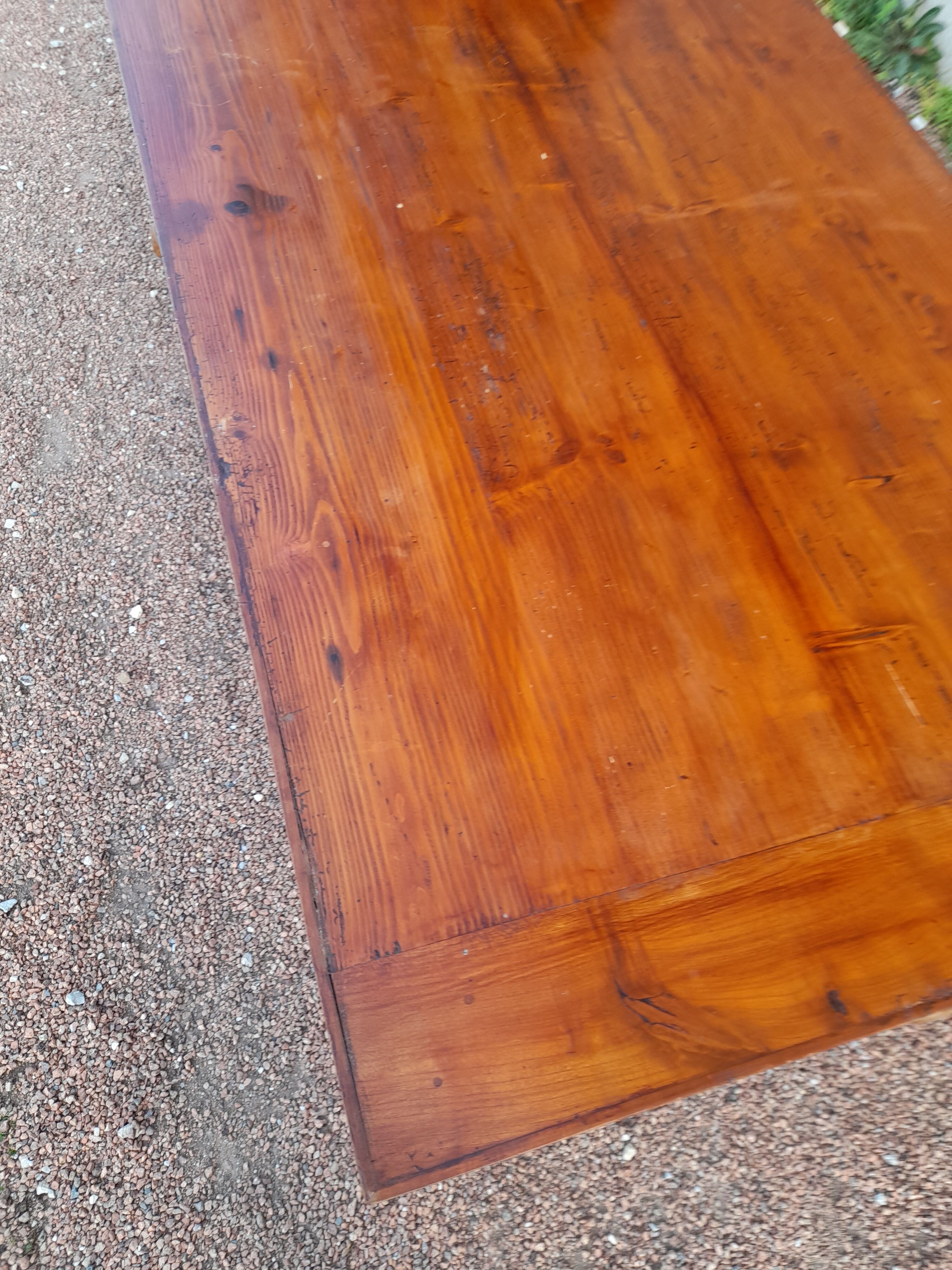 Rustic farm coffee table 3 drawers -1m72