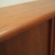 Buffet haut en teck, design danois, années 1960, production : Omann Jun