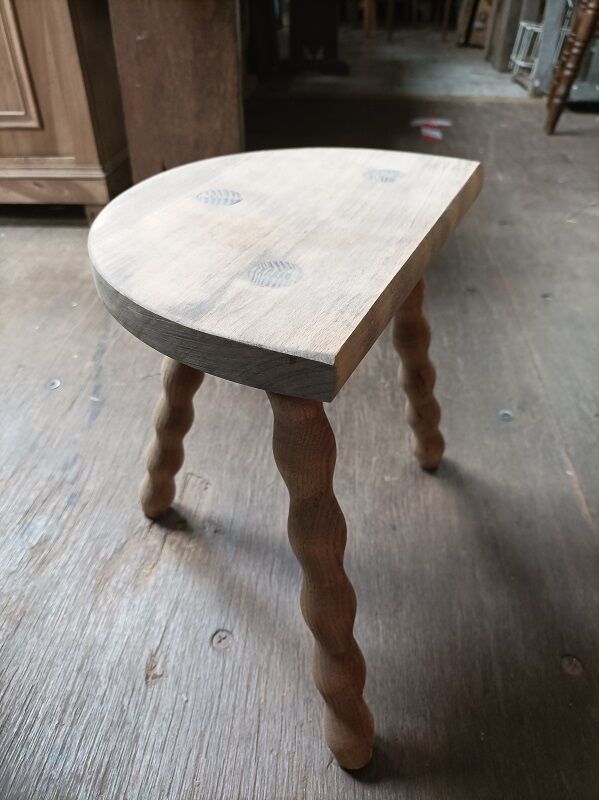 Solid wood stool half legs tripod Aero-gummed dp 0523082