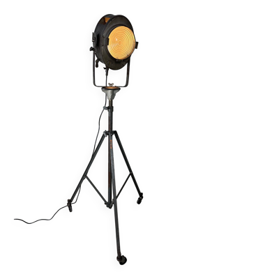 Projecteur de théâtre industriel vintage sur trépied – Cremer