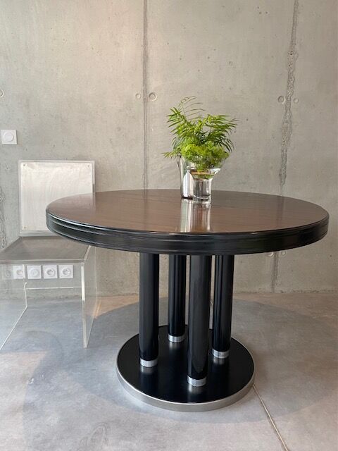 Expandable Roundtable