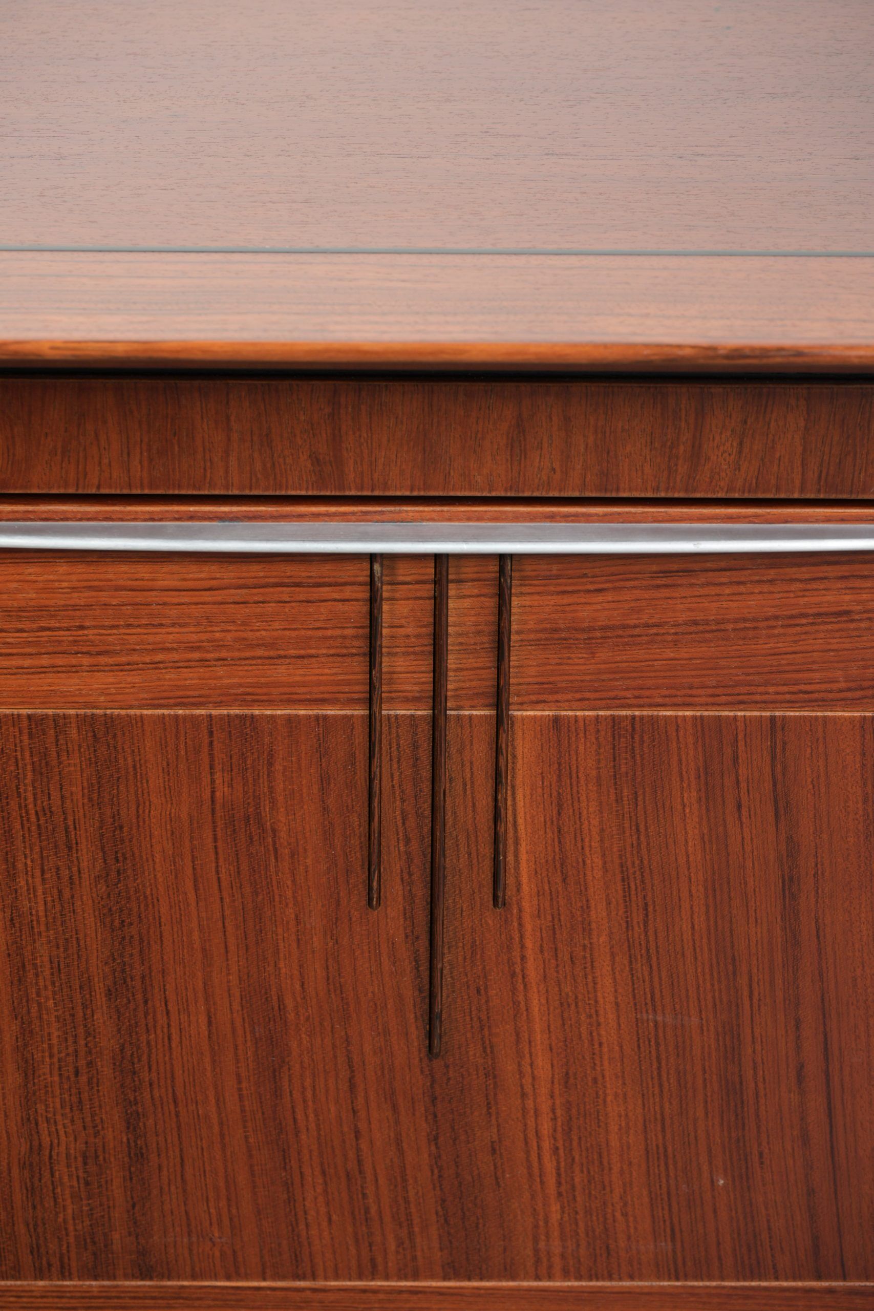 In good condition Art Deco design sideboard/TV cabinet