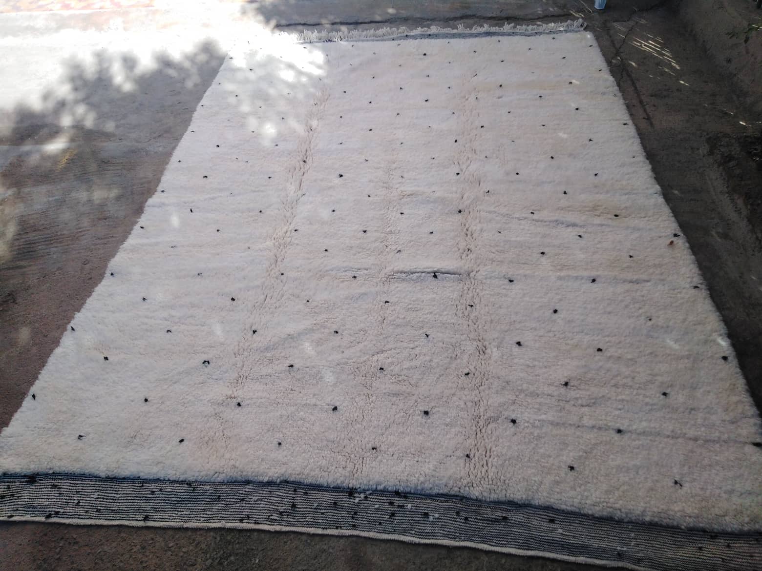 Mrirt rug, 100% virgin wool, 320x240cm