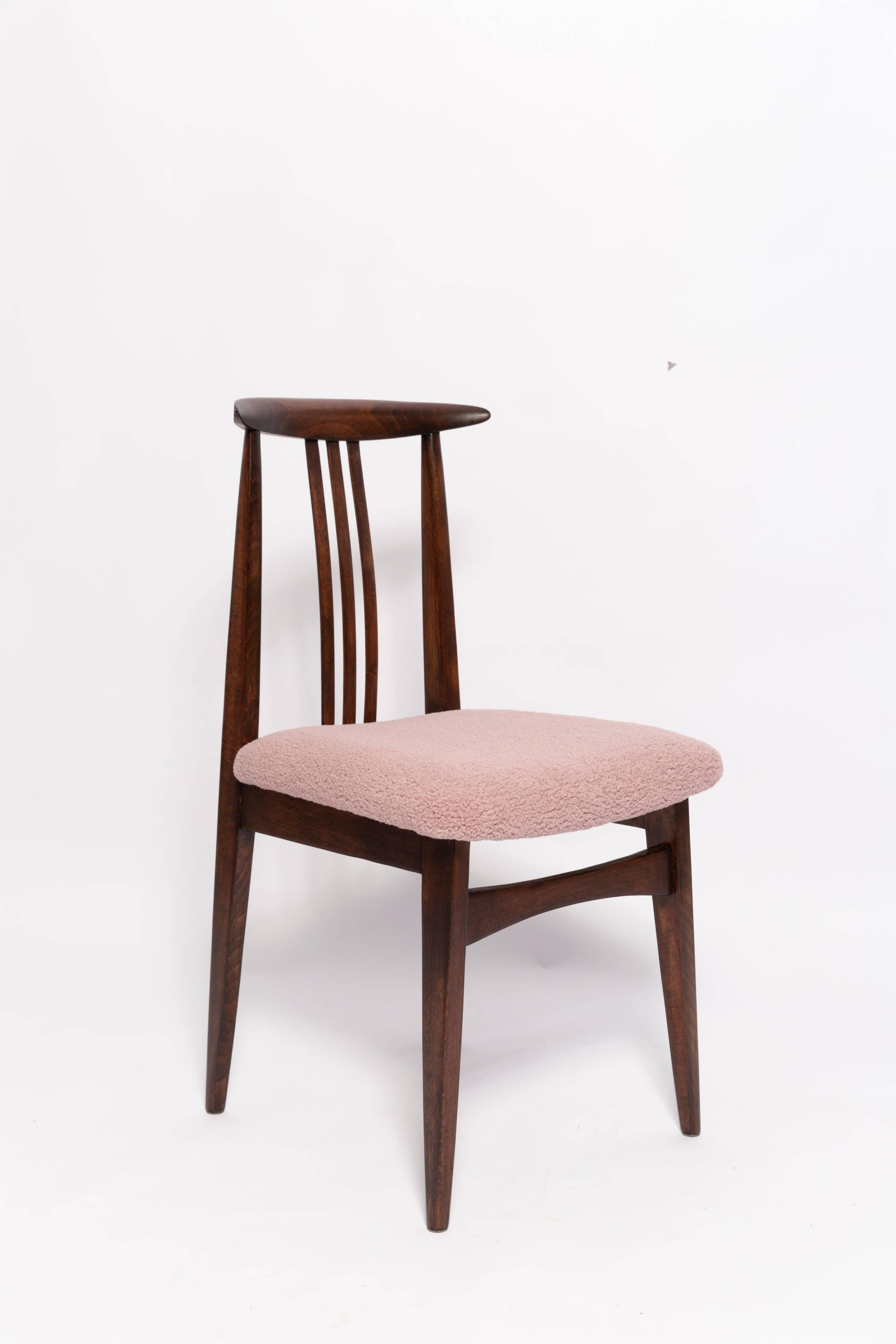 Mid-Century Beech Chair in Pale Pink Boucle, Walnut Wood, by M. Zielinski, Europe, 1960s
