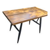 Tapiovarra table