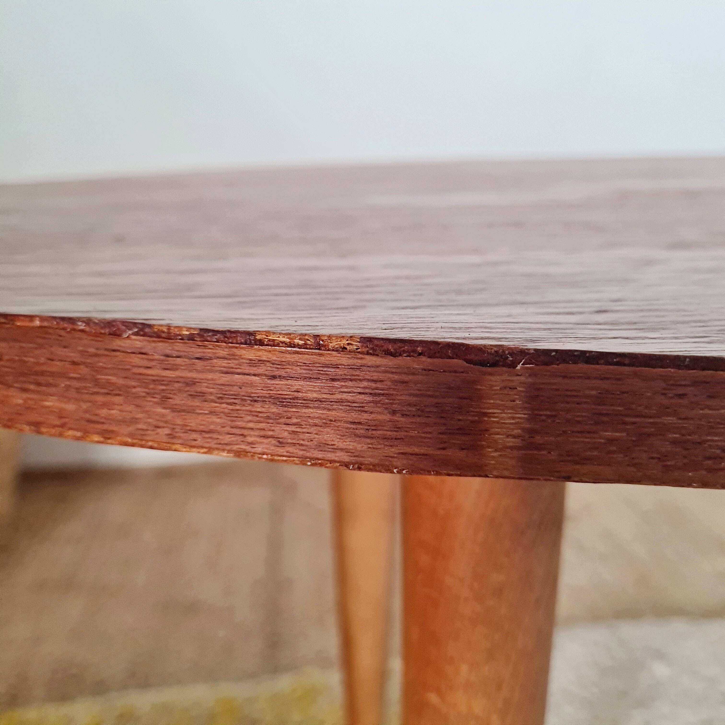 Table basse vintage plateau ovale scandinave