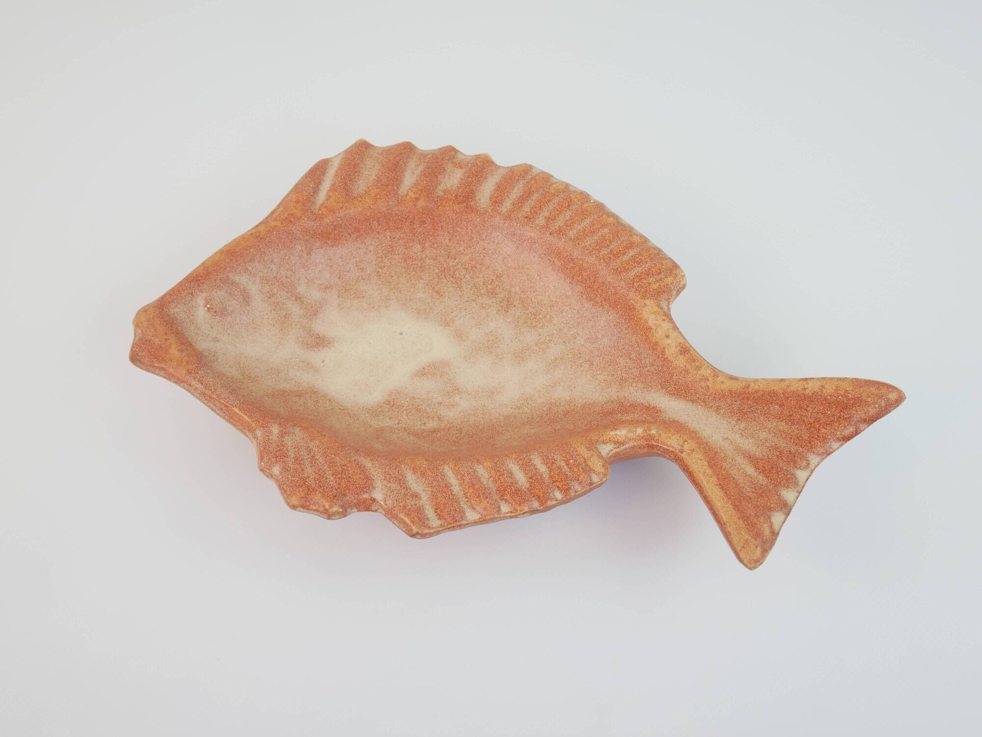 Plat poisson vintage en céramique de couleur terracotta