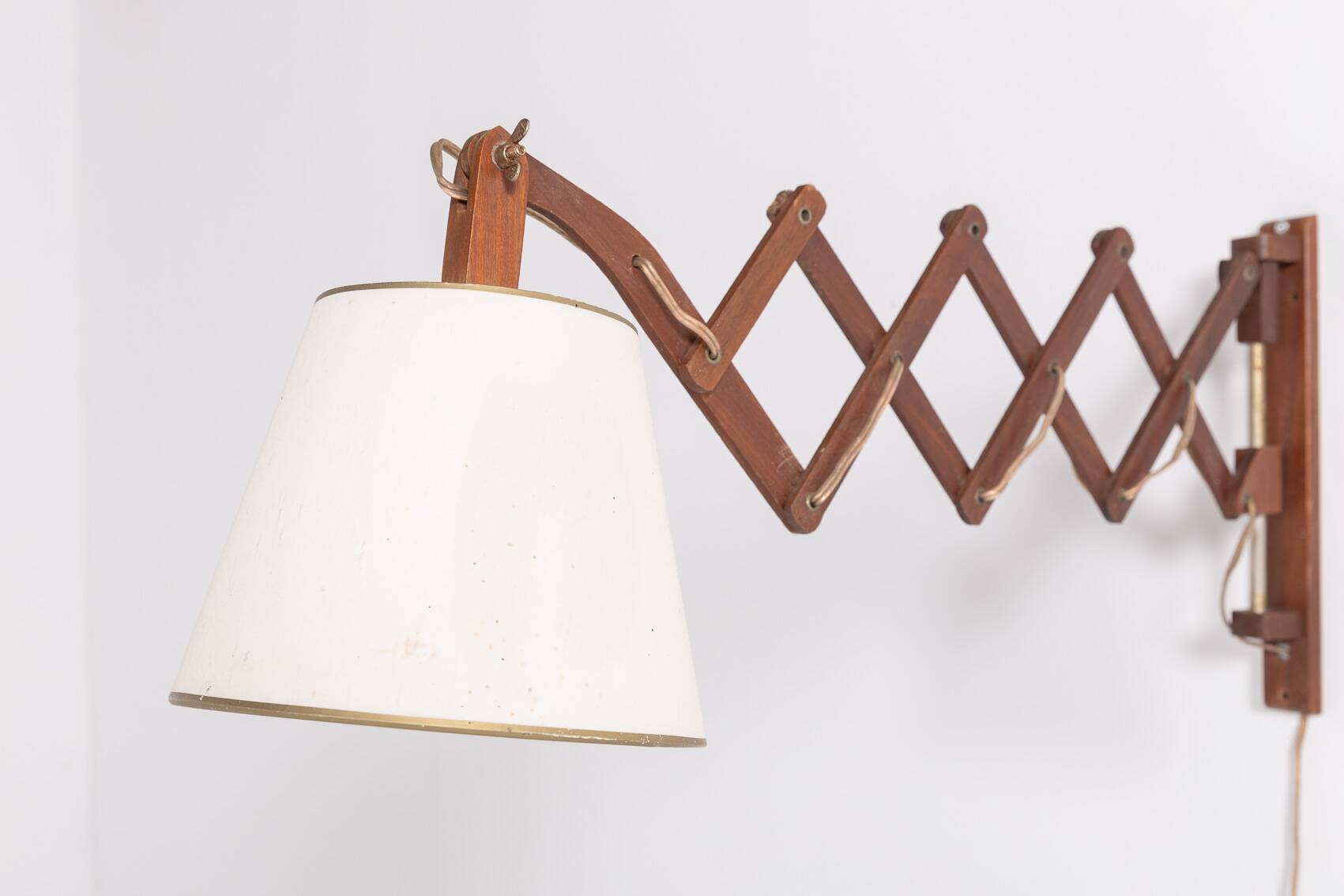 Scandinavian design scissors wall lamp, 1960’s