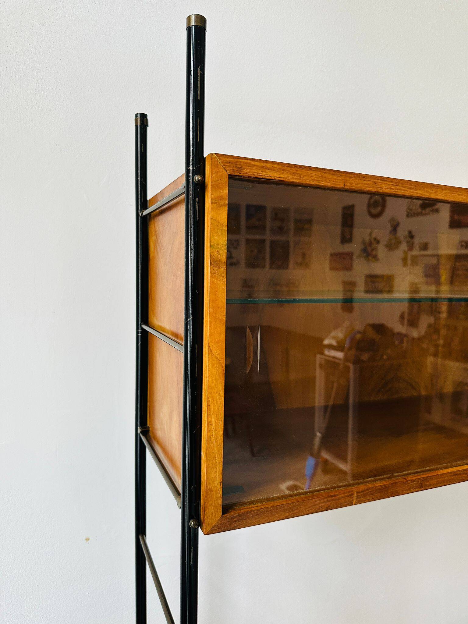 Mid-Century ladder shelving unit from the 1950s–60s
