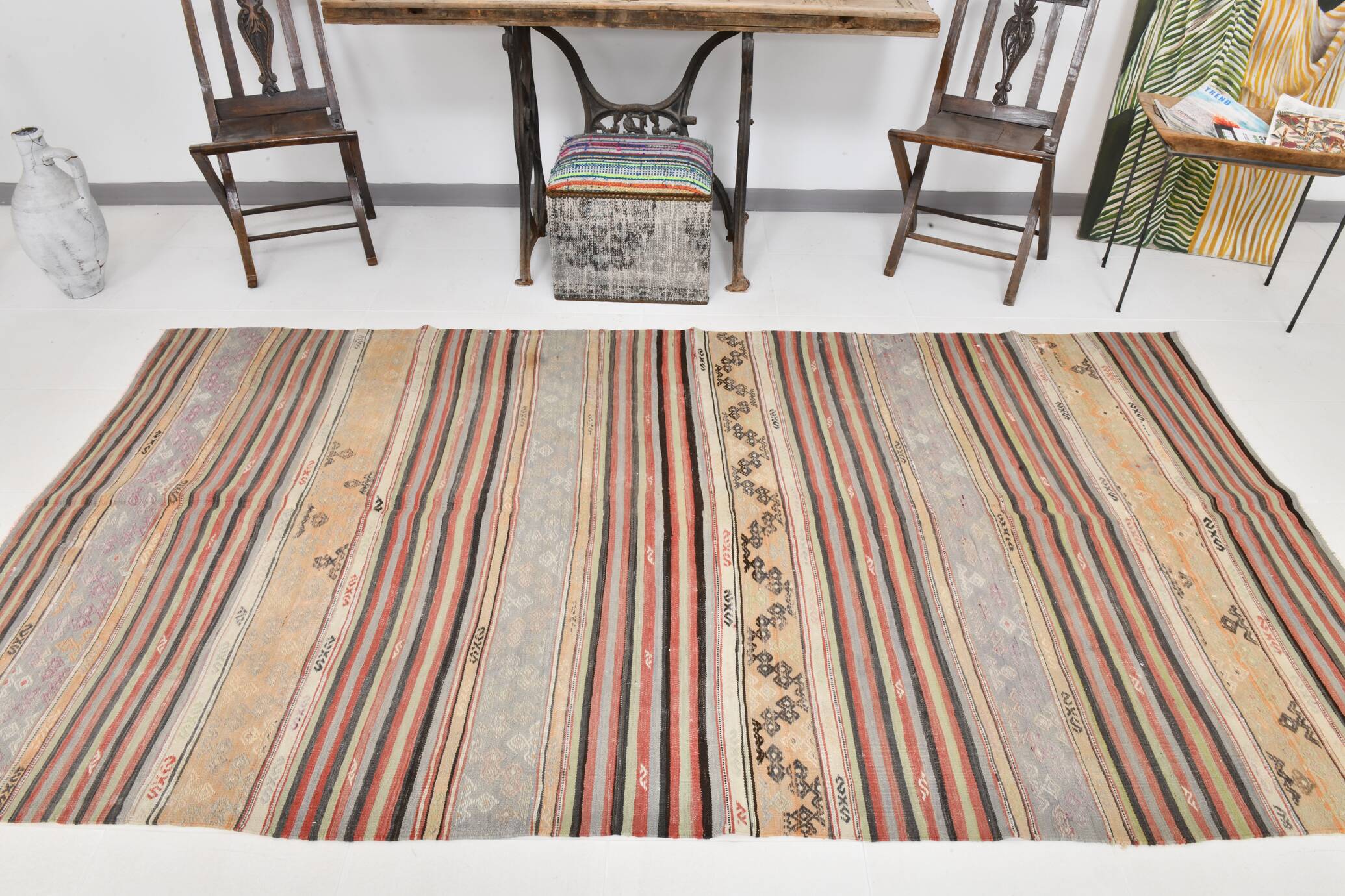 5x9 Soft Pastel Red Vintage Kilim Rug 150x290Cm SK 32959