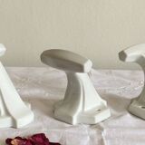 Lot de 3 patères Art Déco anciennes en céramique blanche
