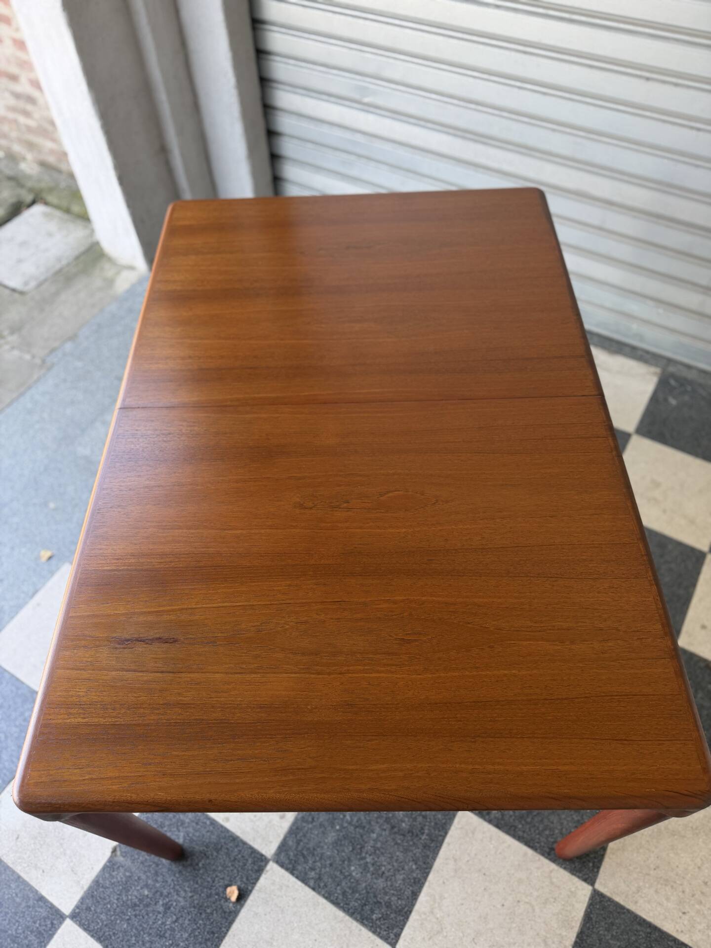 Table danoise en teck HW Klein pour Bramin