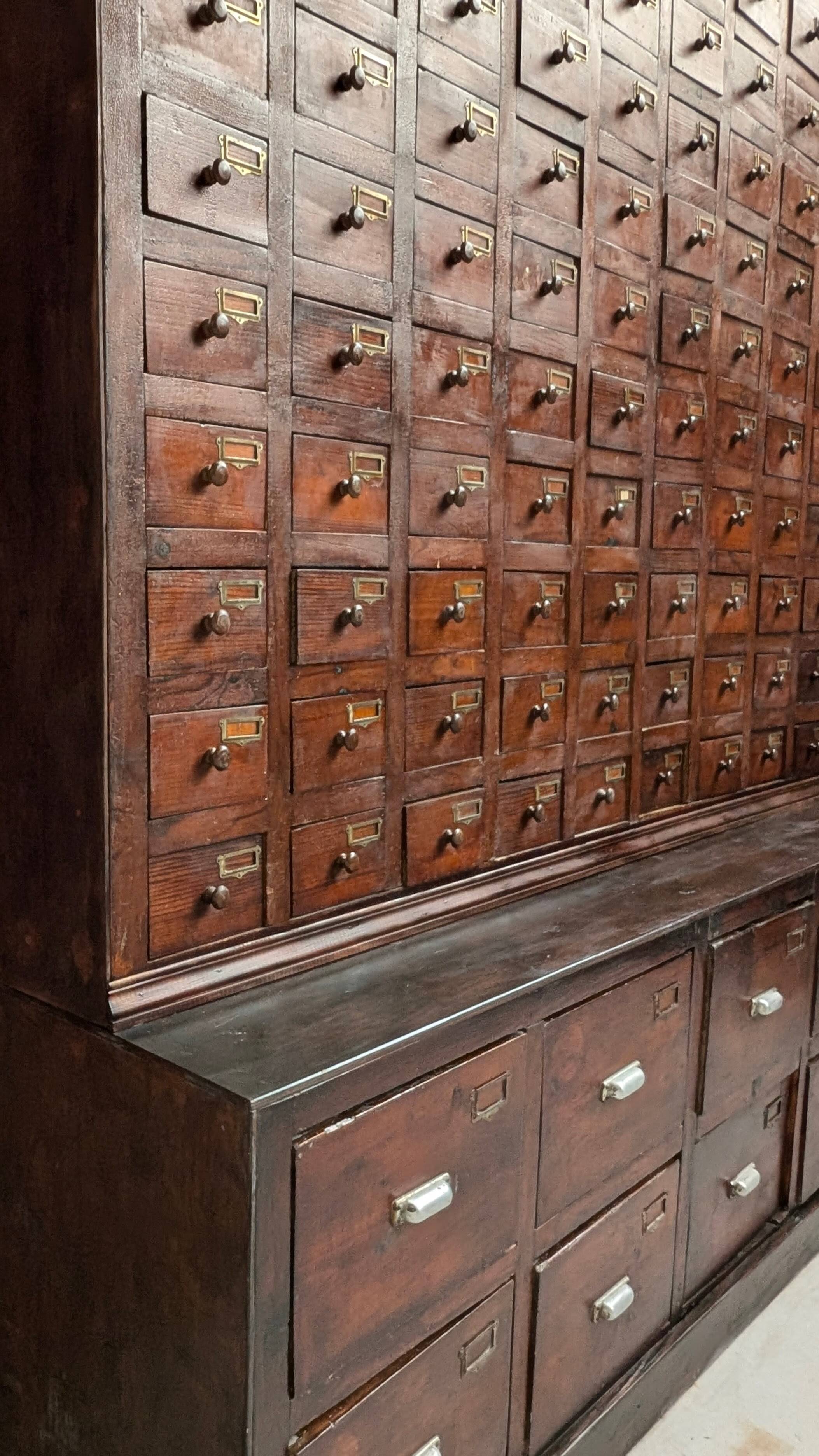 Grainetier, antique trade furniture