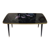 Vintage coffee table with tapered legs