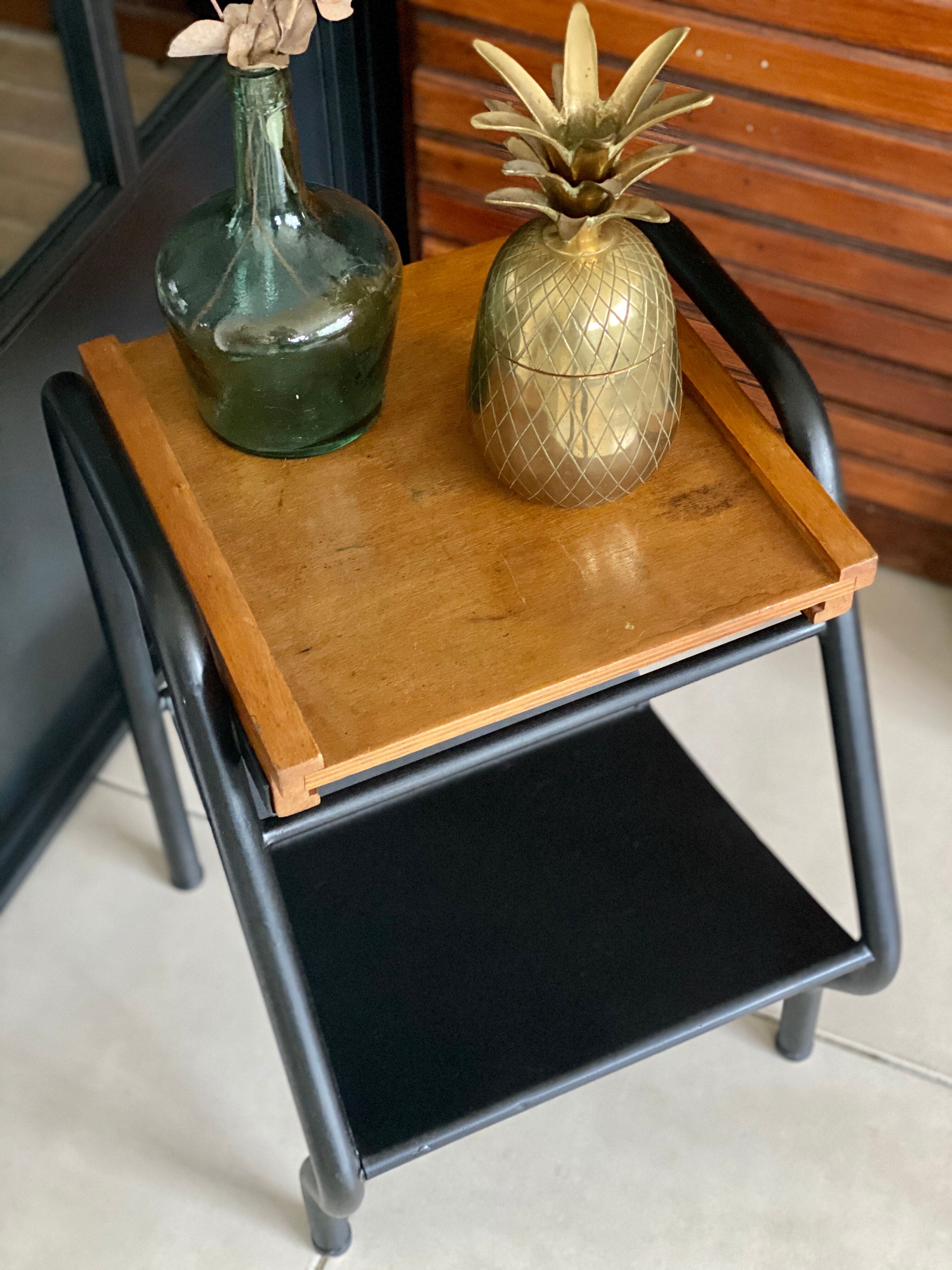 Chevet d’internat vintage
