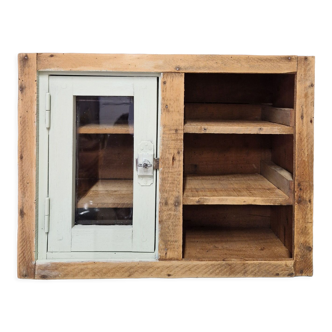 Storage cabinet