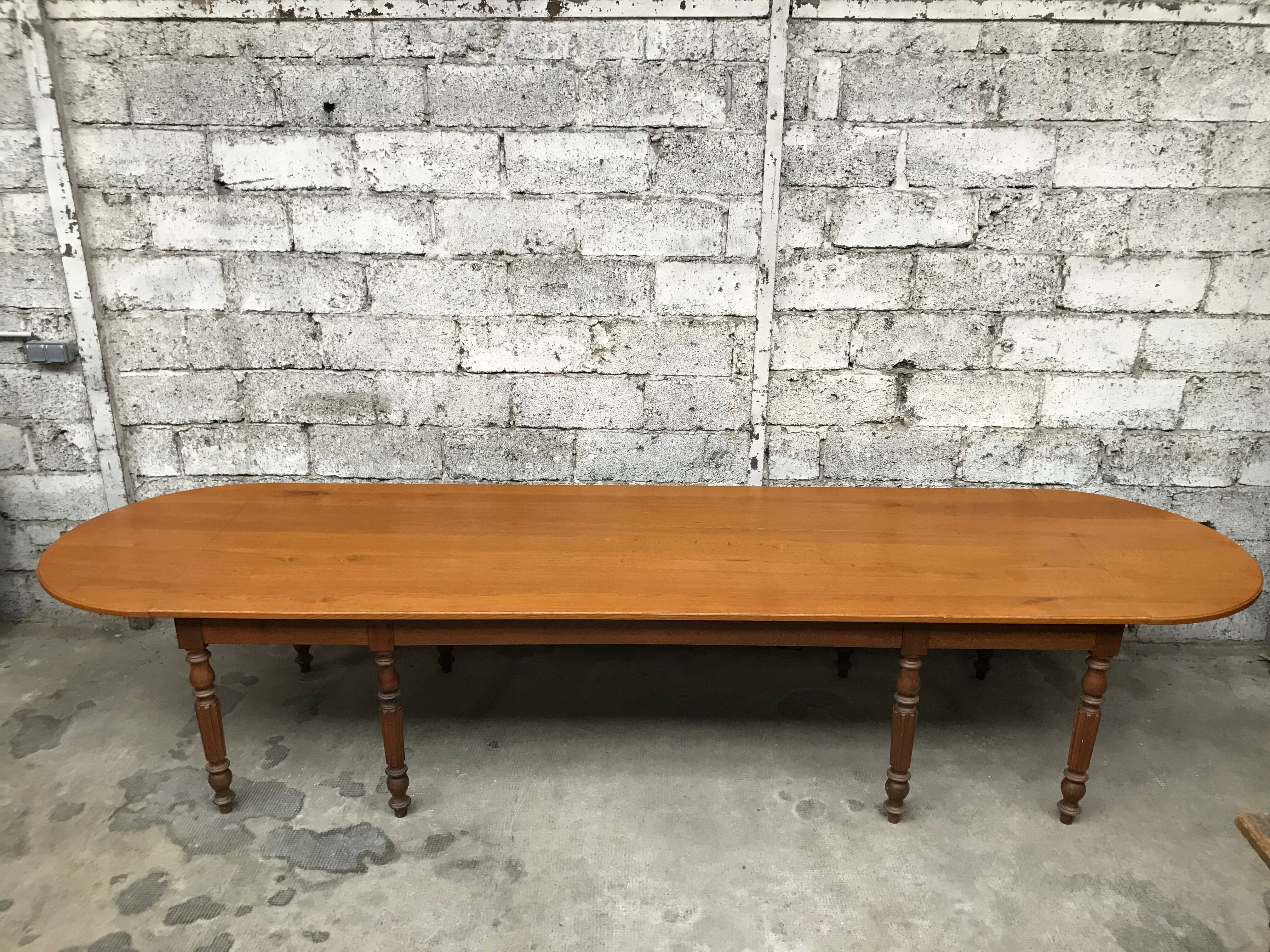 Former large oak farm table early 20th vintage