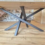 Dining room table for 8/10 people. Oak and metal