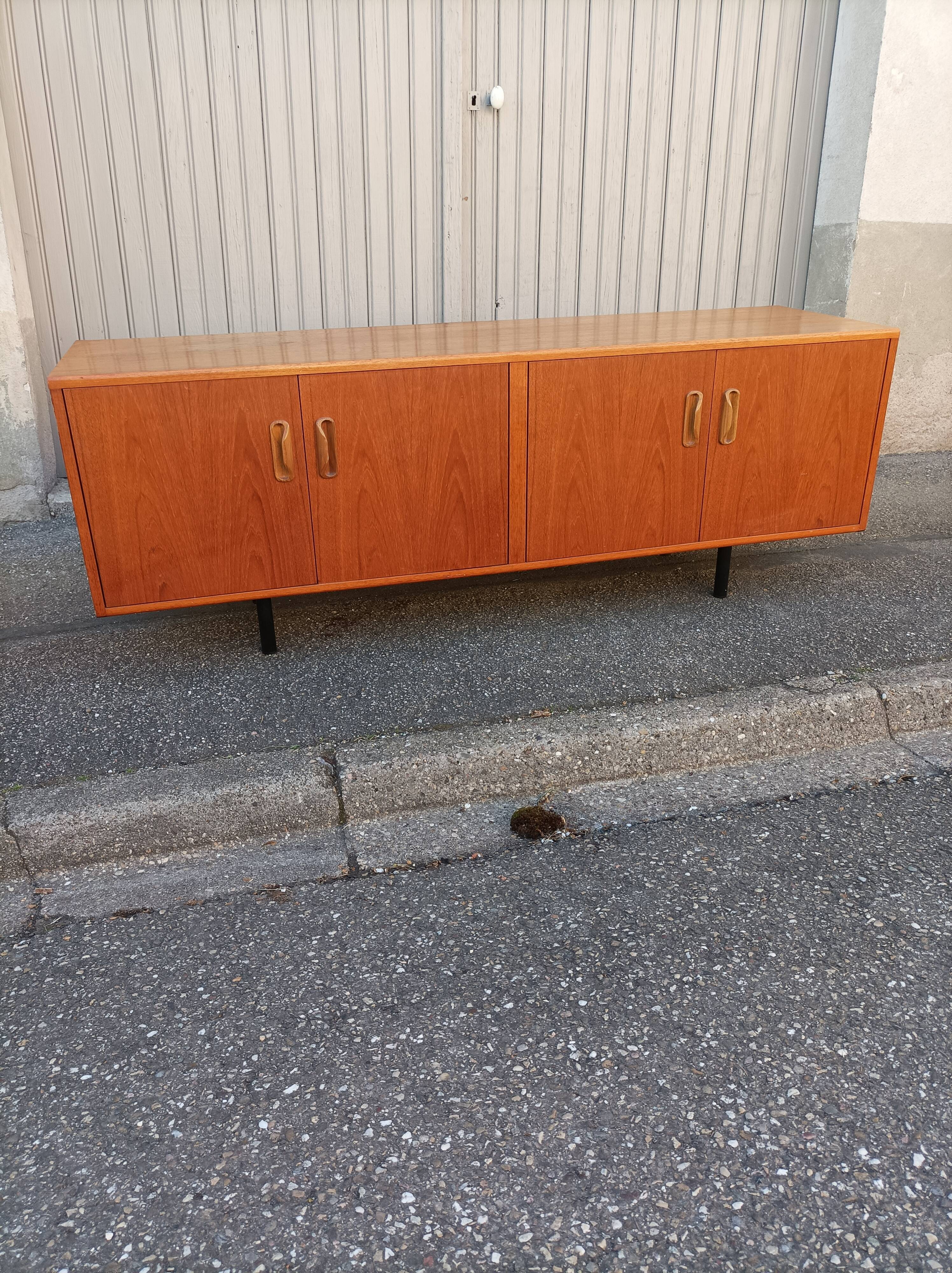 Vintage 4-door row