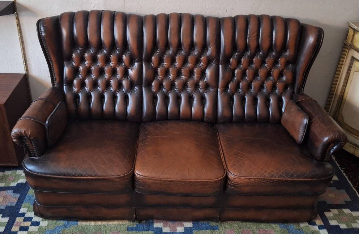 Chesterfield 3-seater chestnut coloured leather sofa