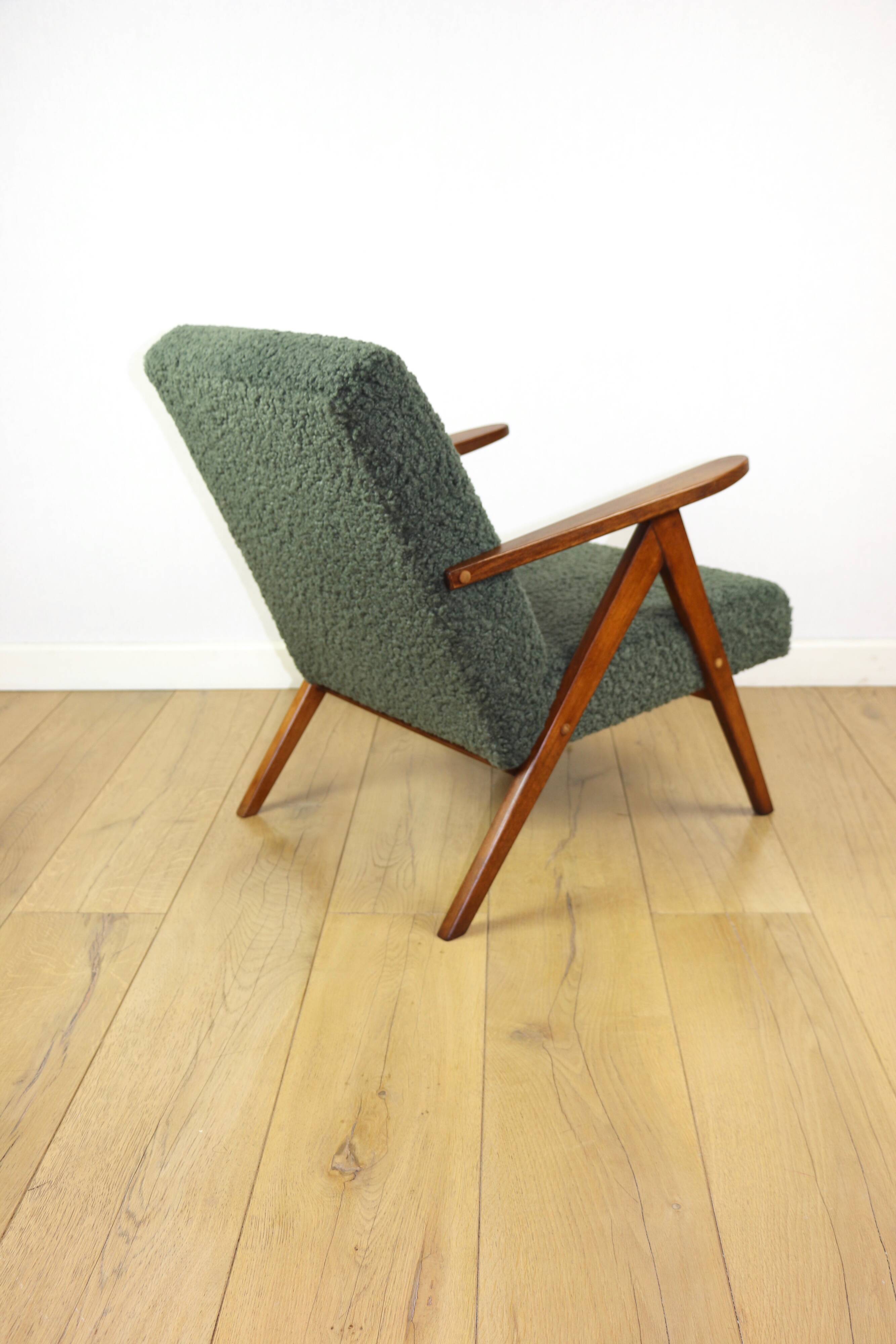 Vintage armchair B-310 VAR olive green boucle lamb structural